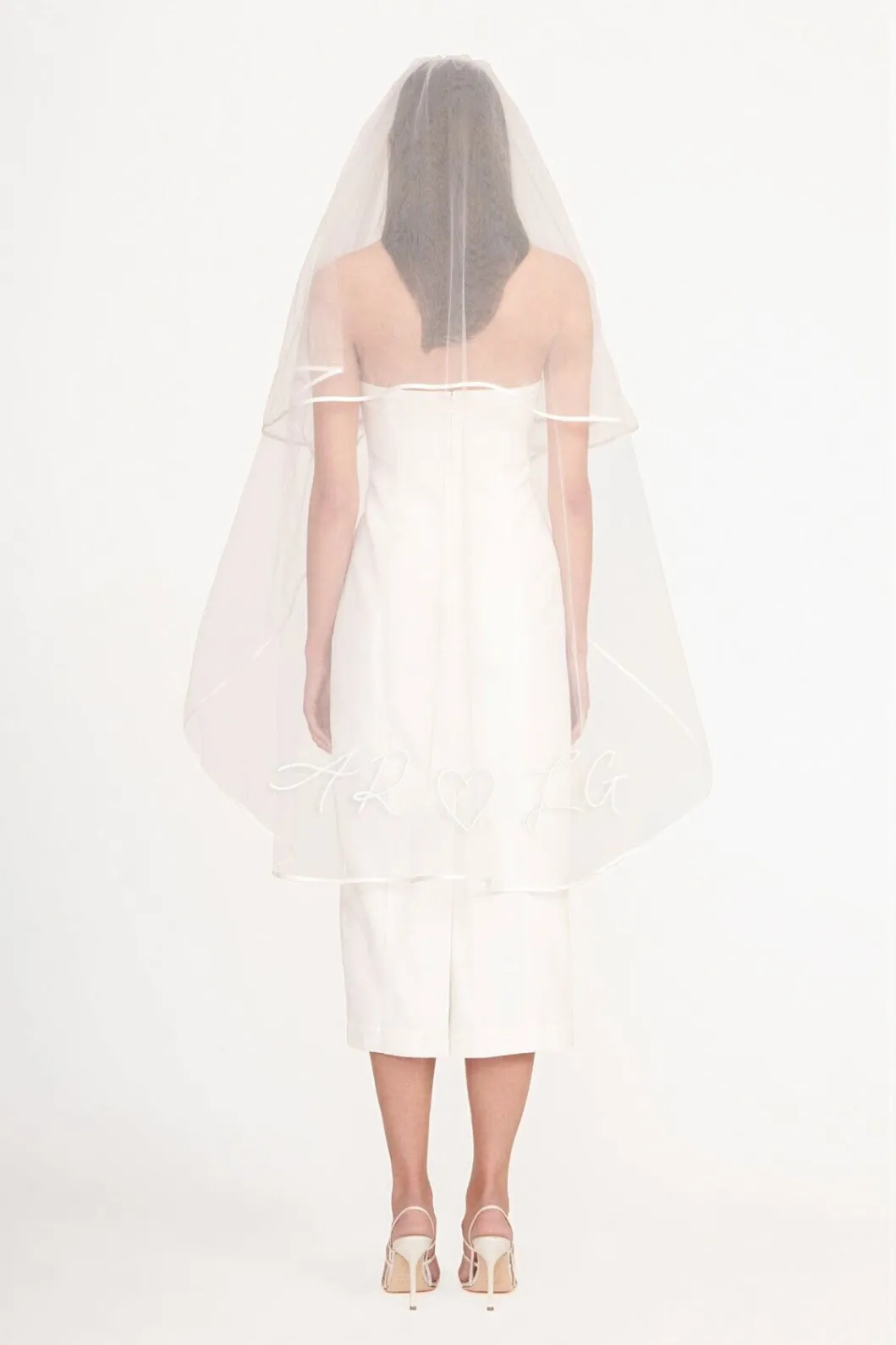 custom_embroidered_initials_veil_3.webp STAUD CUSTOM EMBROIDERED INITIALS VEIL< Bridal