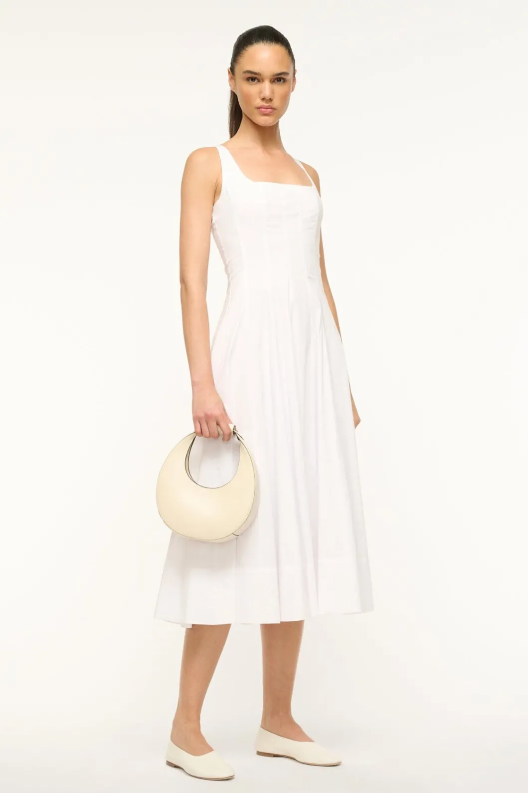 mini_moon_bag__cream_3.webp STAUD MINI MOON BAG | < Crossbody