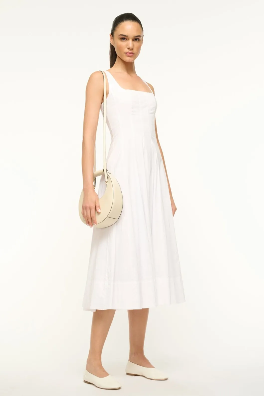 mini_moon_bag__cream_5.webp STAUD MINI MOON BAG | < Crossbody