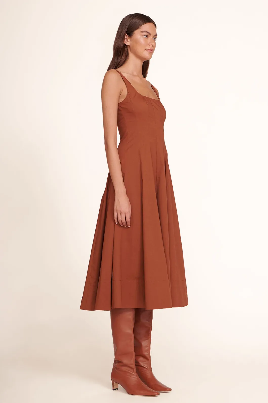 staud__wells_dress_tan_2.webp STAUD | WELLS DRESS< Midi Dresses | Dresses