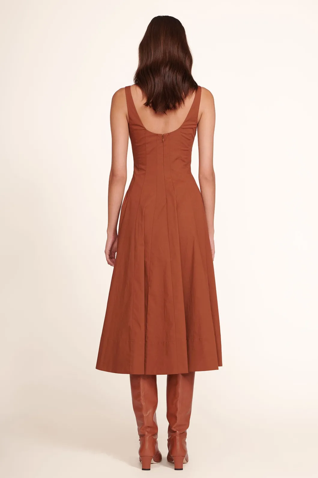 staud__wells_dress_tan_3.webp STAUD | WELLS DRESS< Midi Dresses | Dresses