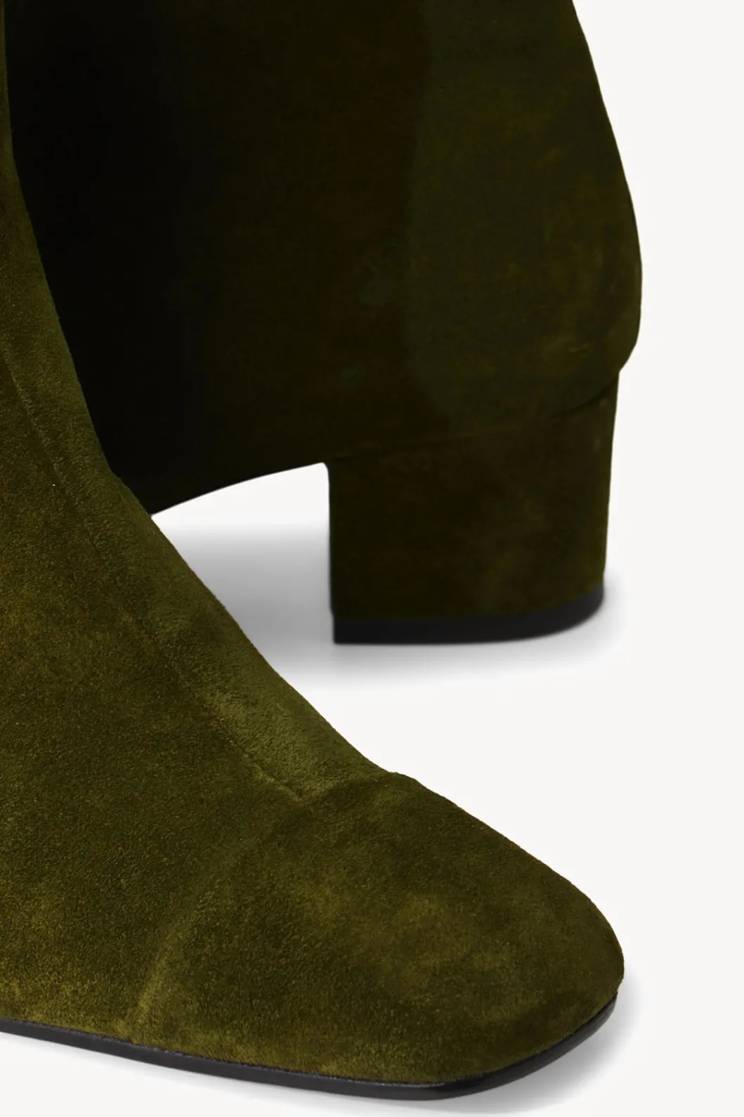 staud_aimee_short_boot_olive_suede_6.webp STAUD AIMEE SHORT BOOT OLIVE SUEDE< Boots