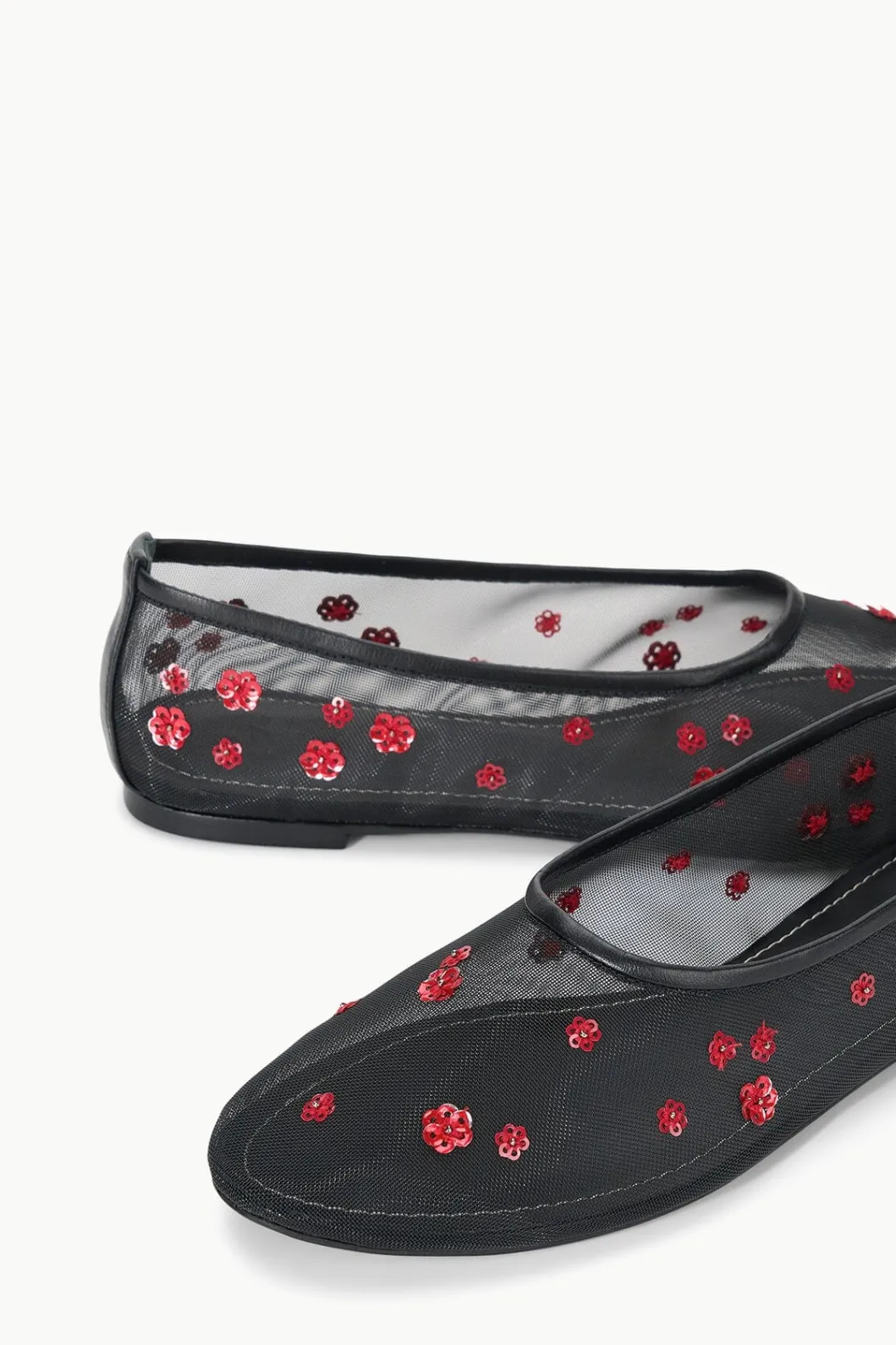 staud_alba_ballet_flat_poppy_5.webp STAUD ALBA BALLET FLAT< The Evening Edit | Mules & Flats