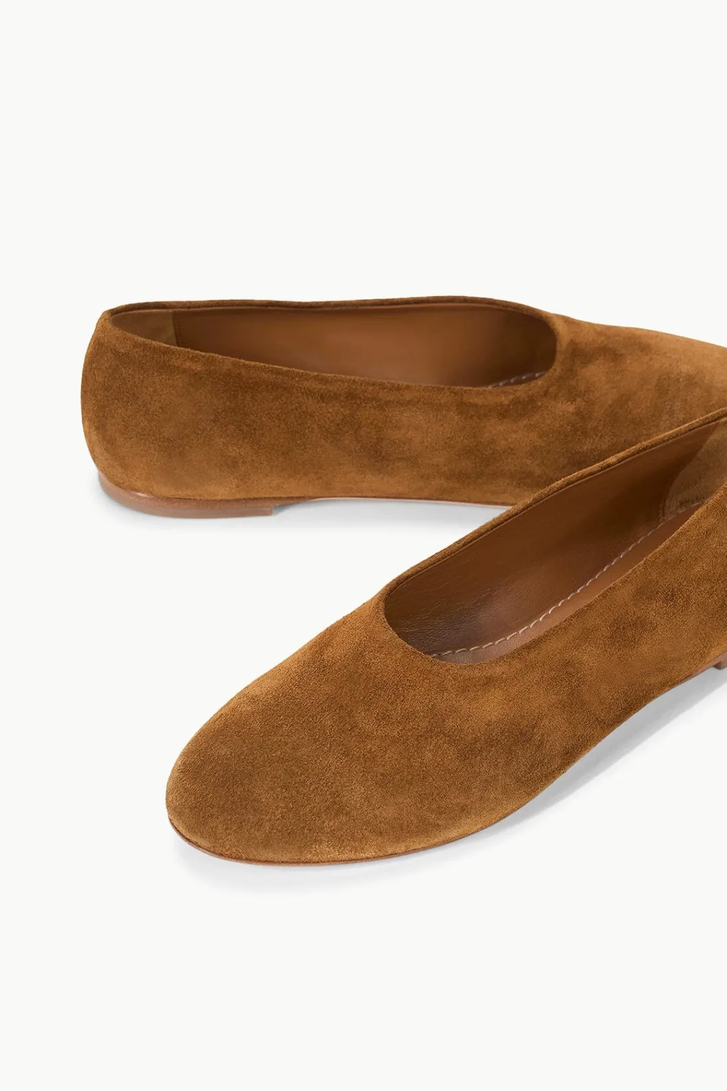 staud_alba_ballet_tan_2.webp STAUD ALBA BALLET< Mules & Flats
