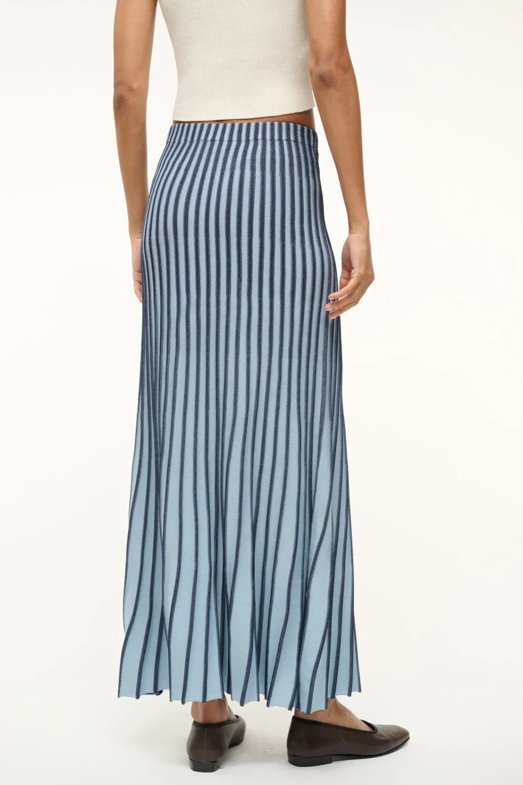 staud_aleida_skirt_navy_clear_blue_3.webp STAUD ALEIDA SKIRT NAVY CLEAR BLUE< Skirts