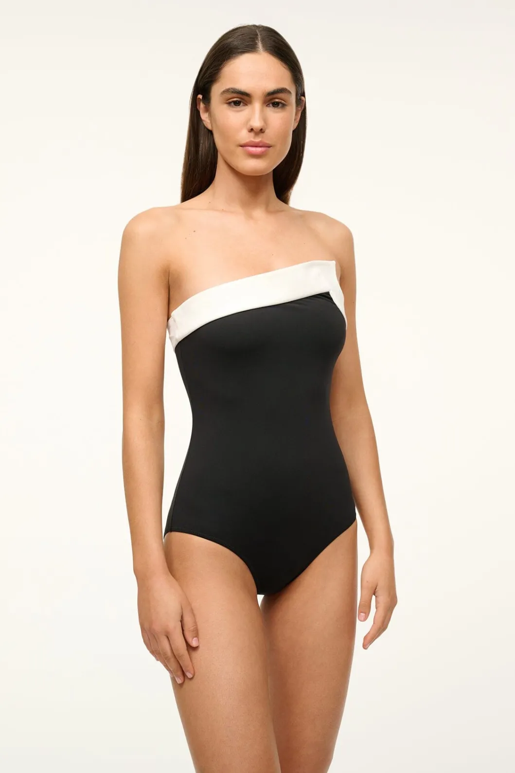 staud_alexandra_one_piece_black_white_2.webp STAUD ALEXANDRA ONE PIECE BLACK WHITE< One Pieces