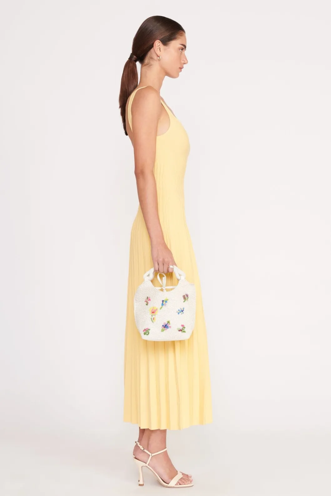 staud_beaded_cote_bag_first_bloom_day_3.webp STAUD BEADED COTE BAG FIRST BLOOM DAY< Bucket