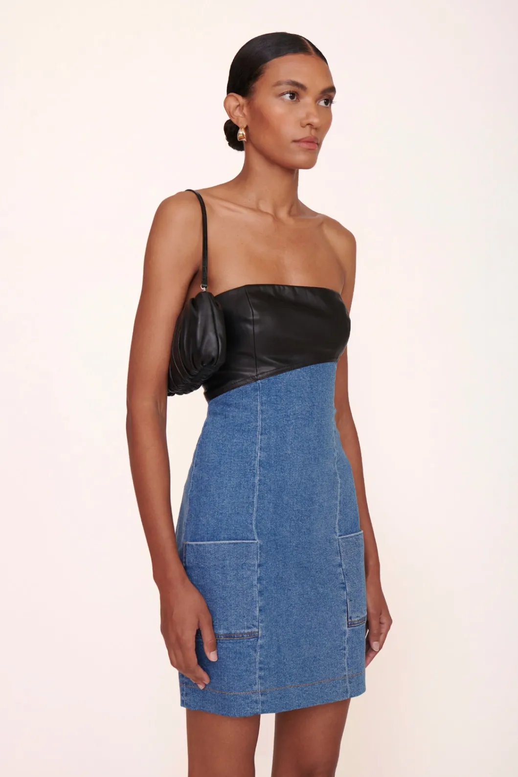 staud_bean_bag__black_7.webp STAUD BEAN BAG | < Shoulder | Clutches & Handhelds