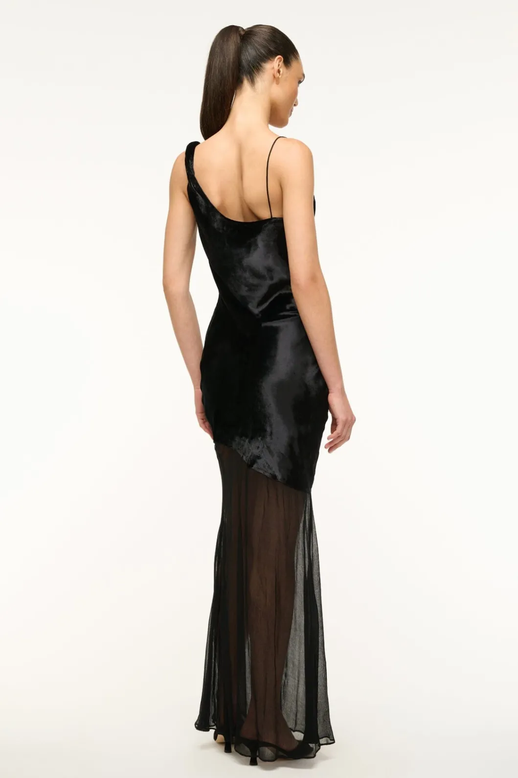 staud_beaton_dress_black_3.webp STAUD BEATON DRESS< The Evening Edit | Maxi Dresses