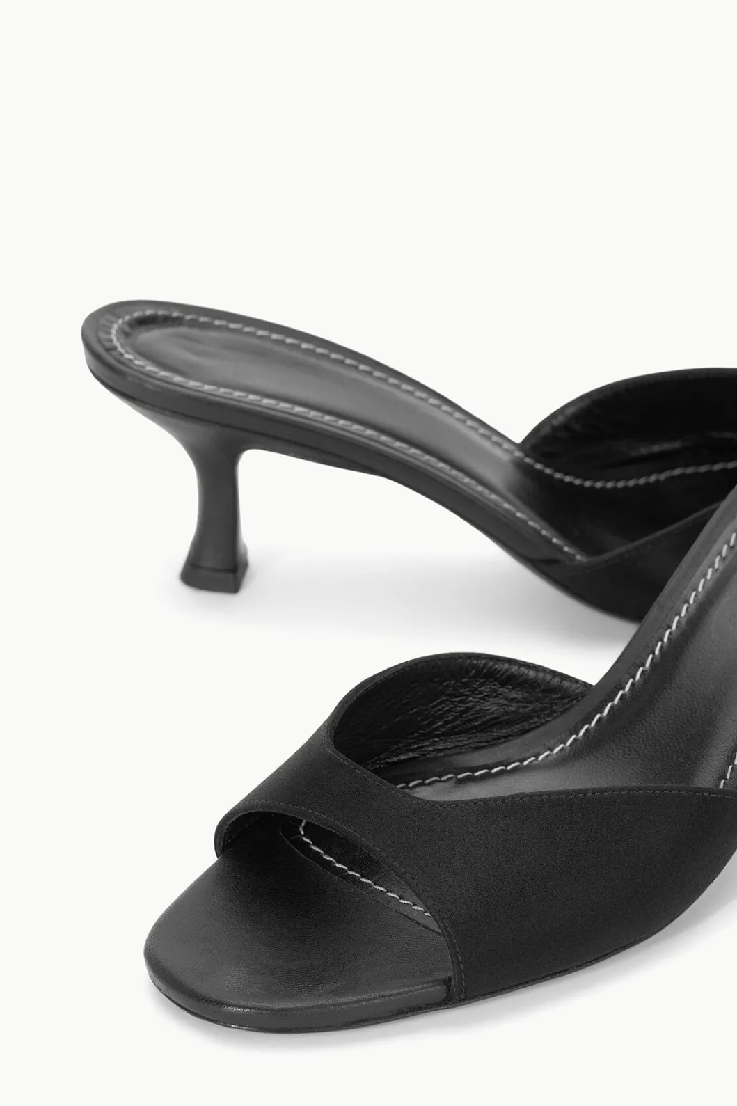 staud_brigitte_mule_black_5.webp STAUD BRIGITTE MULE< The Evening Edit | Mules & Flats