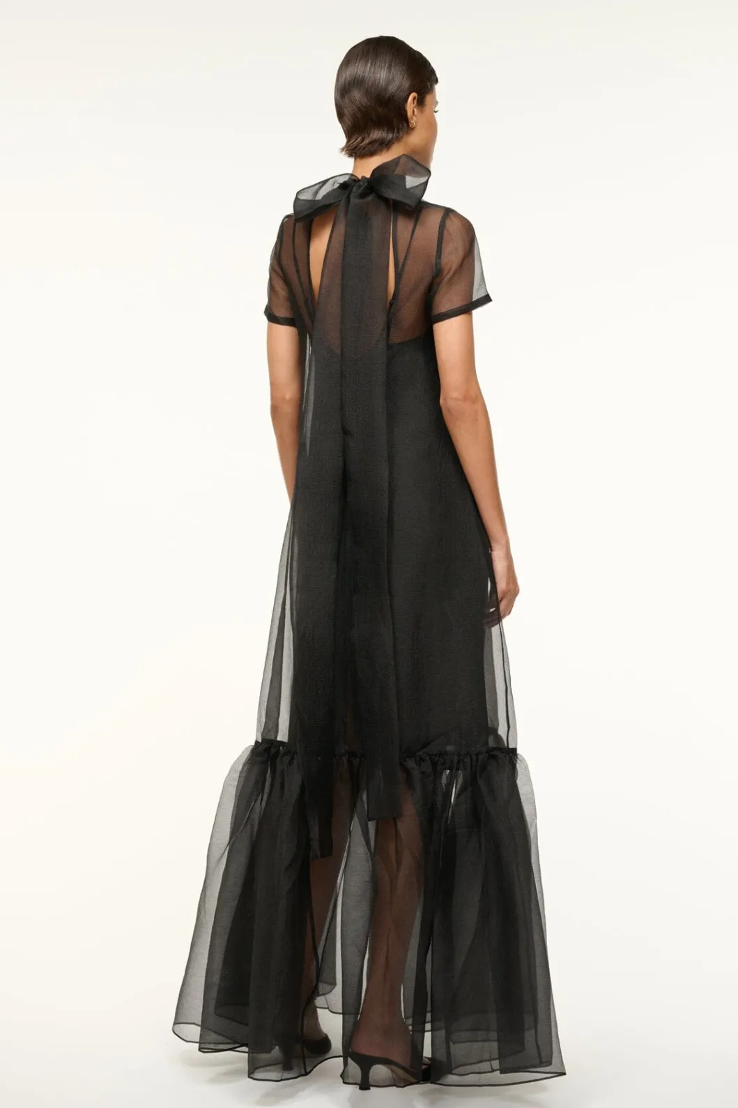 staud_calluna_dress_black_2.webp STAUD CALLUNA DRESS< The Evening Edit | Maxi Dresses