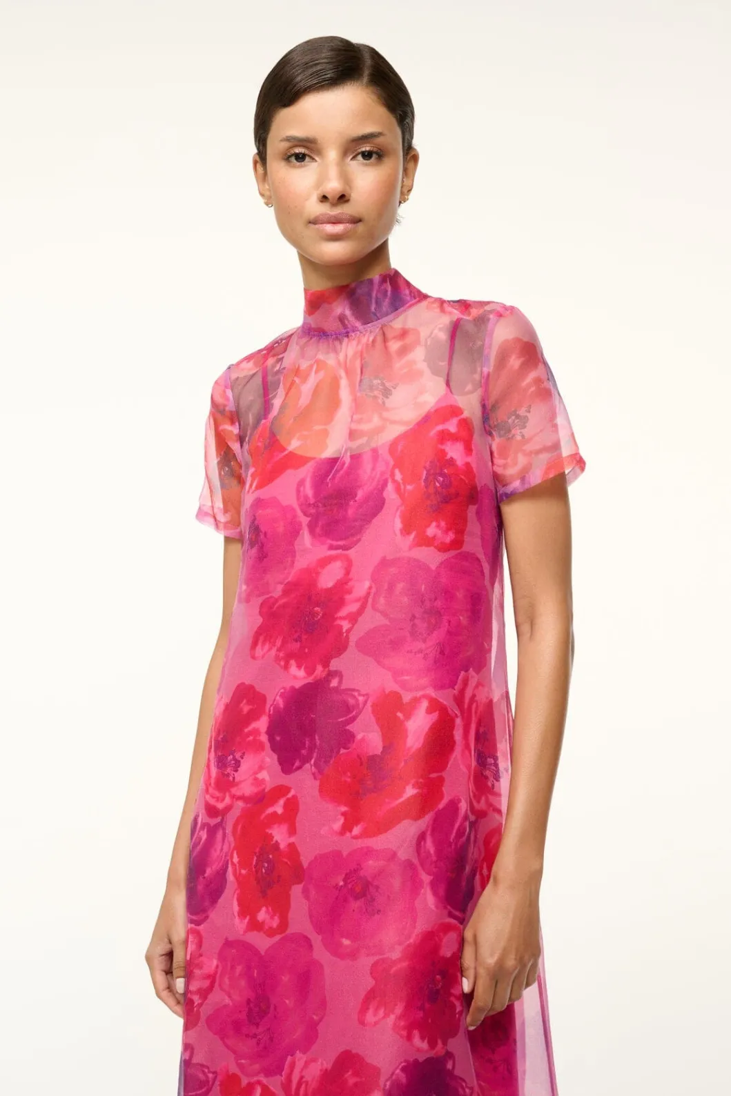 staud_calluna_dress_magenta_painted_floral_3.webp STAUD CALLUNA DRESS MAGENTA PAINTED FLORAL< The Evening Edit | Maxi Dresses