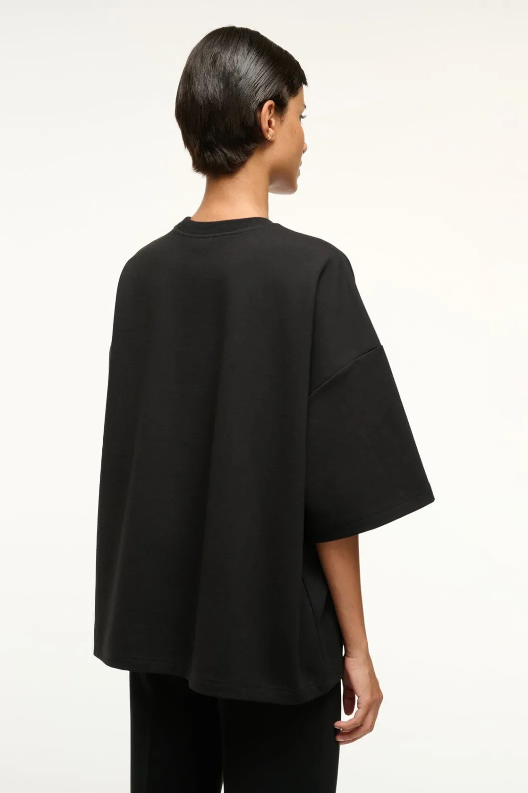 staud_capsule_top_black_2.webp STAUD CAPSULE TOP< Tops