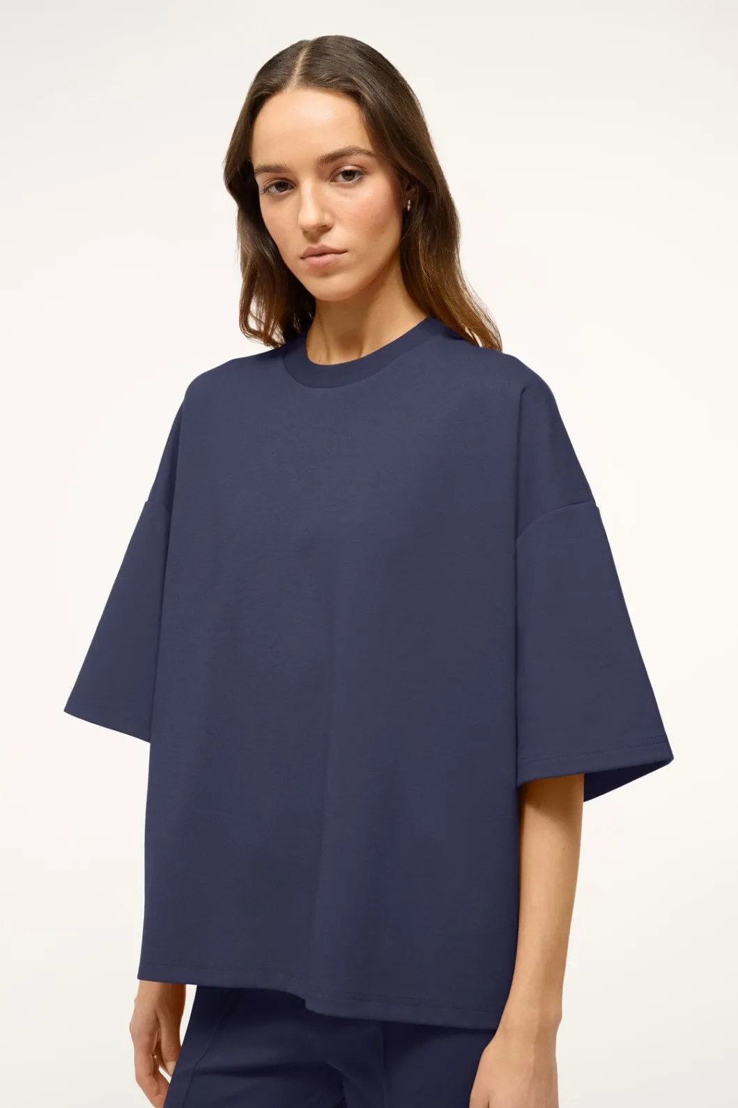 staud_capsule_top_navy_2.webp STAUD CAPSULE TOP< Tops