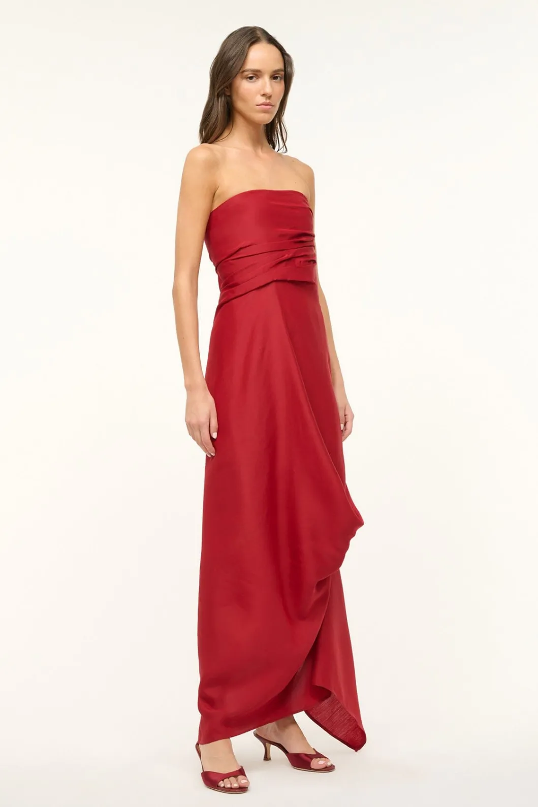 staud_caravaggio_dress_rouge_2.webp STAUD CARAVAGGIO DRESS< The Evening Edit | Maxi Dresses