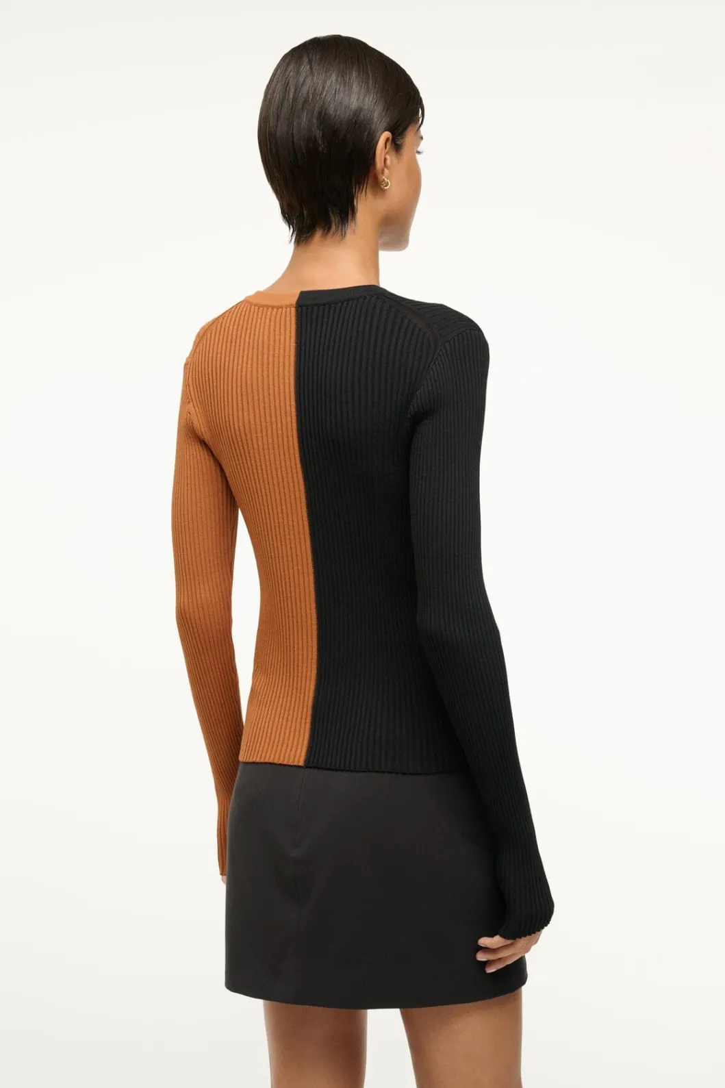 staud_cargo_sweater_tan_black_2.webp STAUD CARGO SWEATER TAN BLACK< Tops | Sweaters