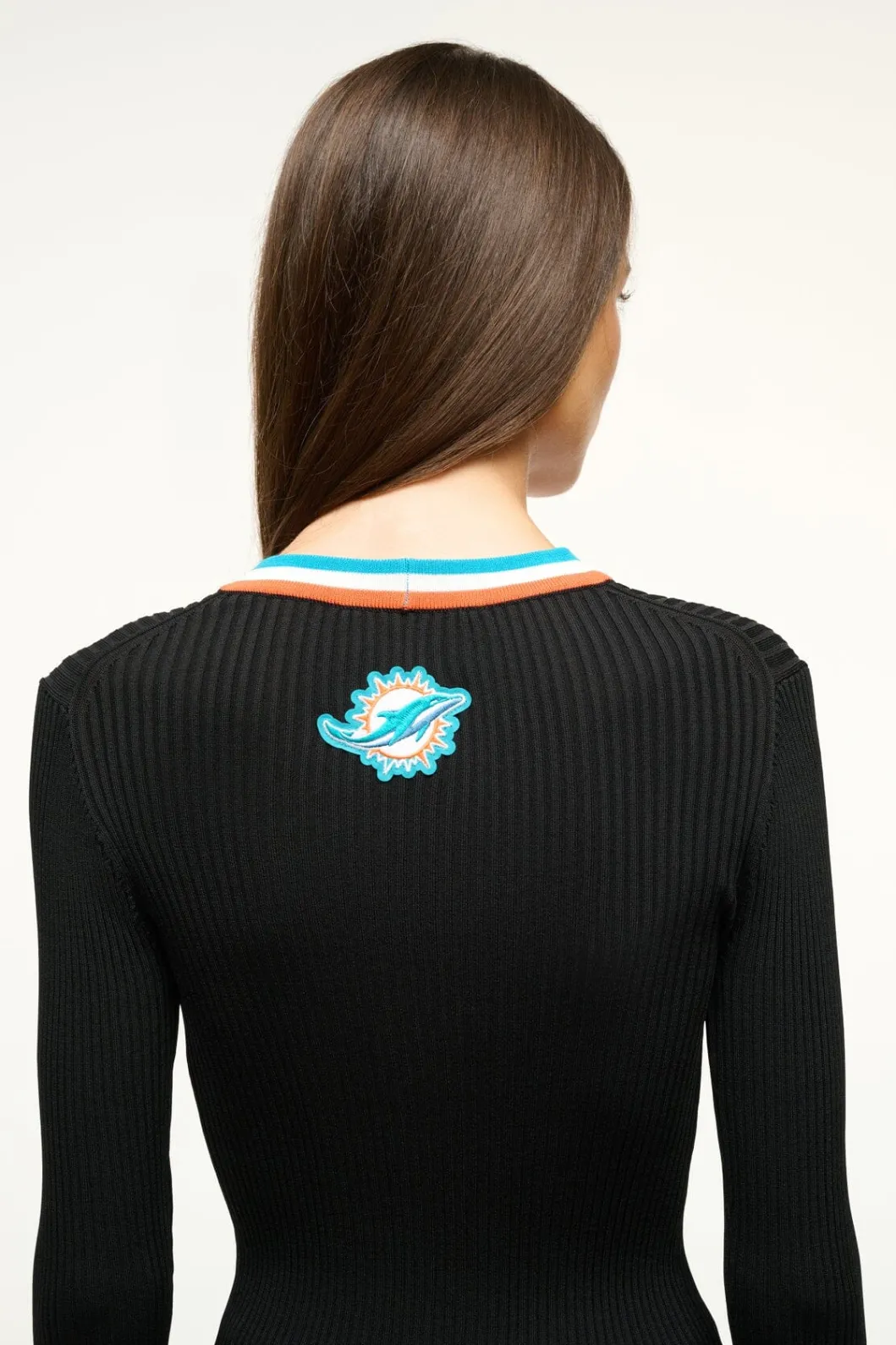 staud_cargo_sweater_x_nfl_dolphins__3.webp STAUD CARGO SWEATER X NFL 1< Tops