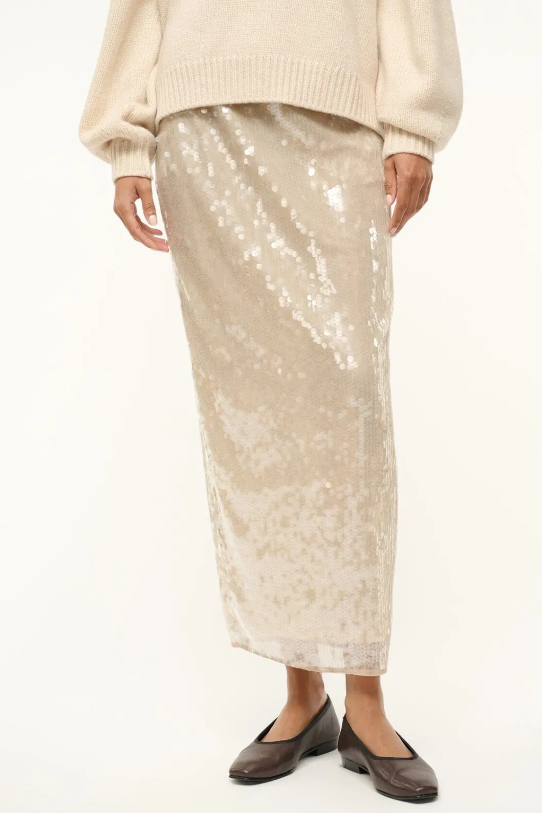 staud_casey_skirt_moon_2.webp STAUD CASEY SKIRT< Skirts | The Evening Edit