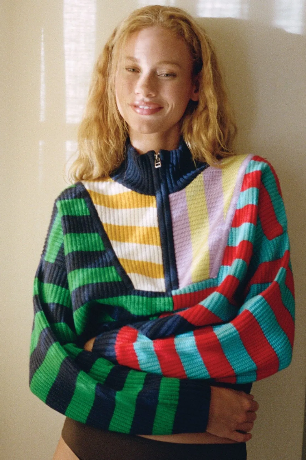 staud_cashmere_cropped_hampton_sweater_cabana_stripe_multi_3.webp STAUD CASHMERE CROPPED HAMPTON SWEATER CABANA STRIPE MULTI< Sweaters