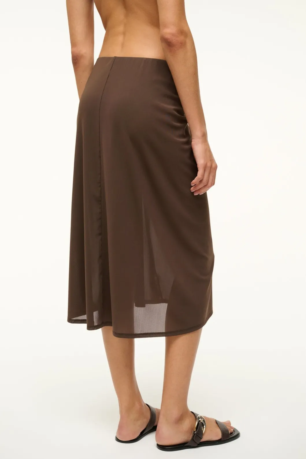 staud_chiara_skirt_dark_chocolate_3.webp STAUD CHIARA SKIRT DARK CHOCOLATE< Swim | Cover-ups