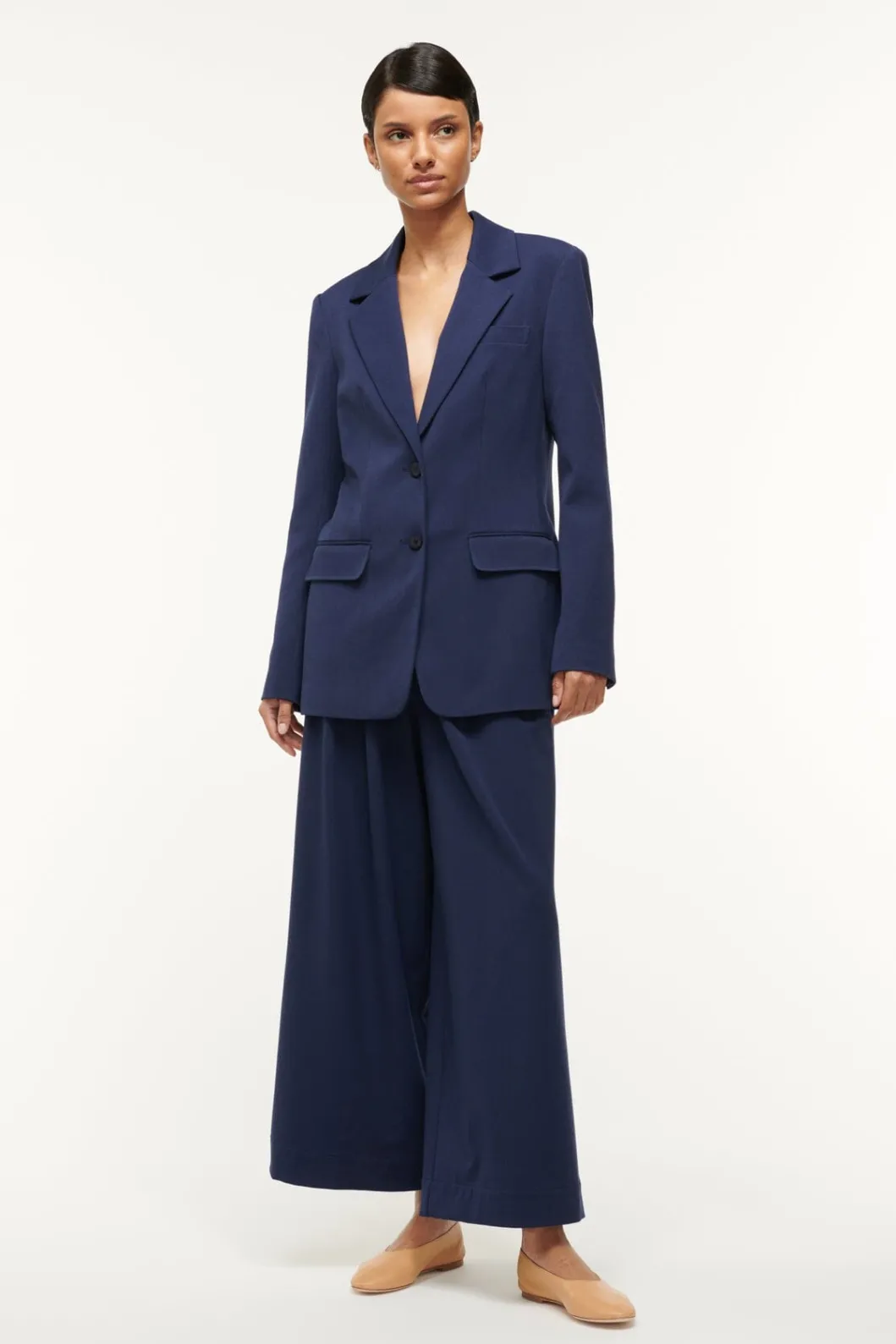 staud_city_blazer_navy_2.webp STAUD CITY BLAZER< The Evening Edit