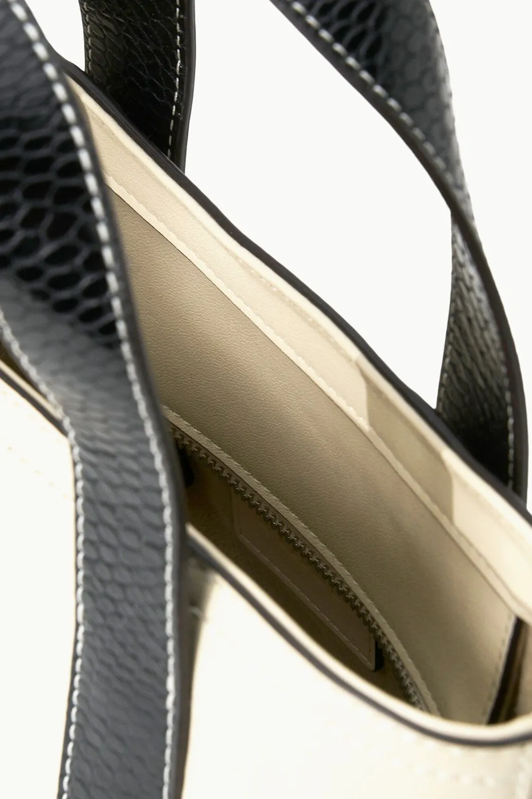 staud_custom_allora_mini_tote_cream_black_3.webp STAUD CUSTOM ALLORA MINI TOTE CREAM BLACK< Totes | Custom Handbags
