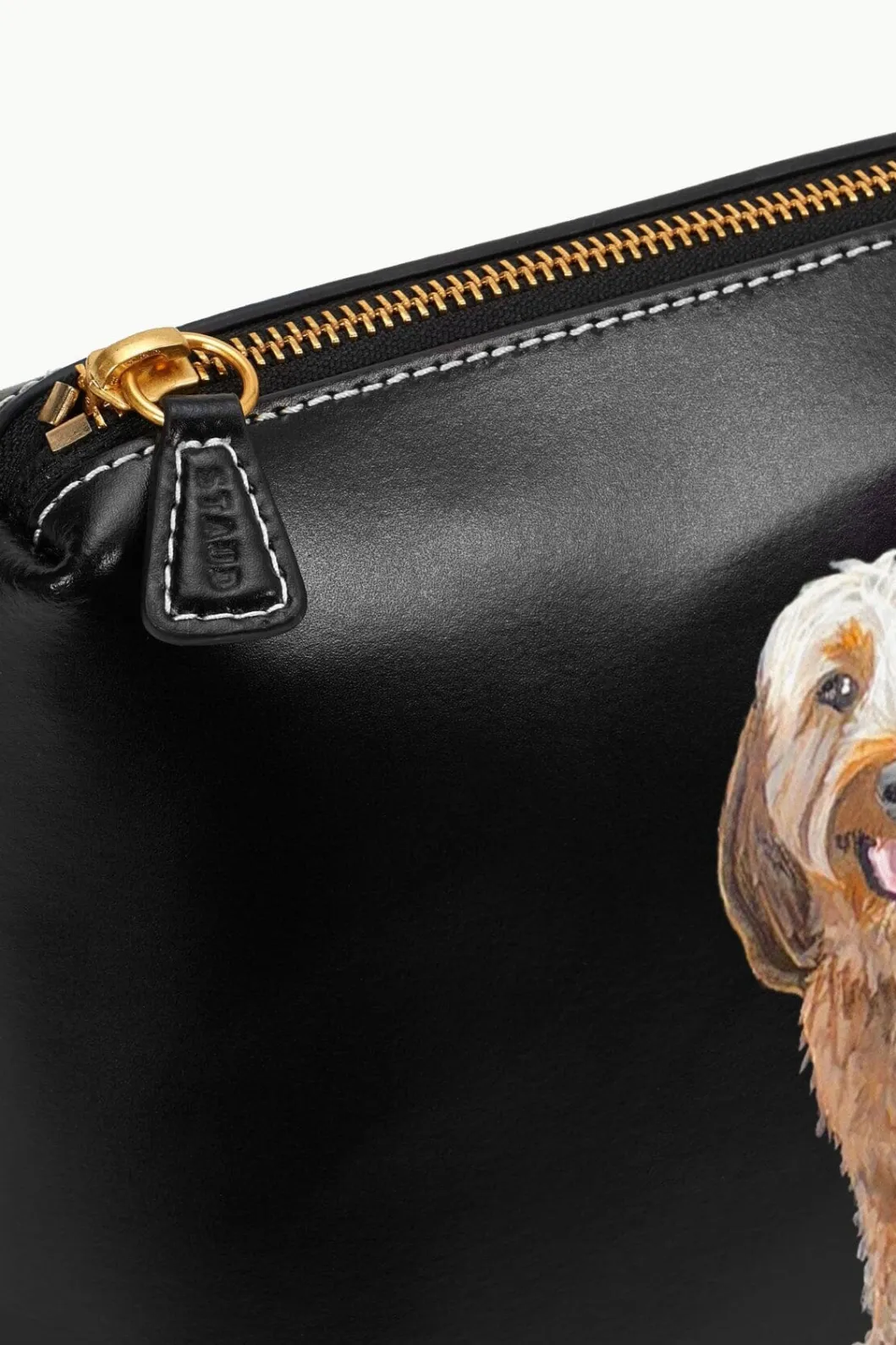 staud_custom_shirley_pouch__black_3.webp STAUD CUSTOM SHIRLEY POUCH | < Custom Handbags