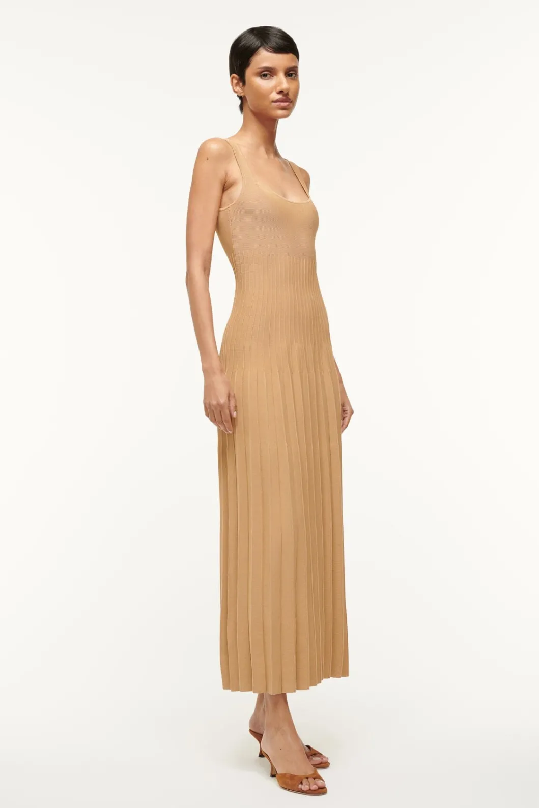 staud_ellison_dress_camel_2.webp STAUD ELLISON DRESS< Knit Dresses | Midi Dresses