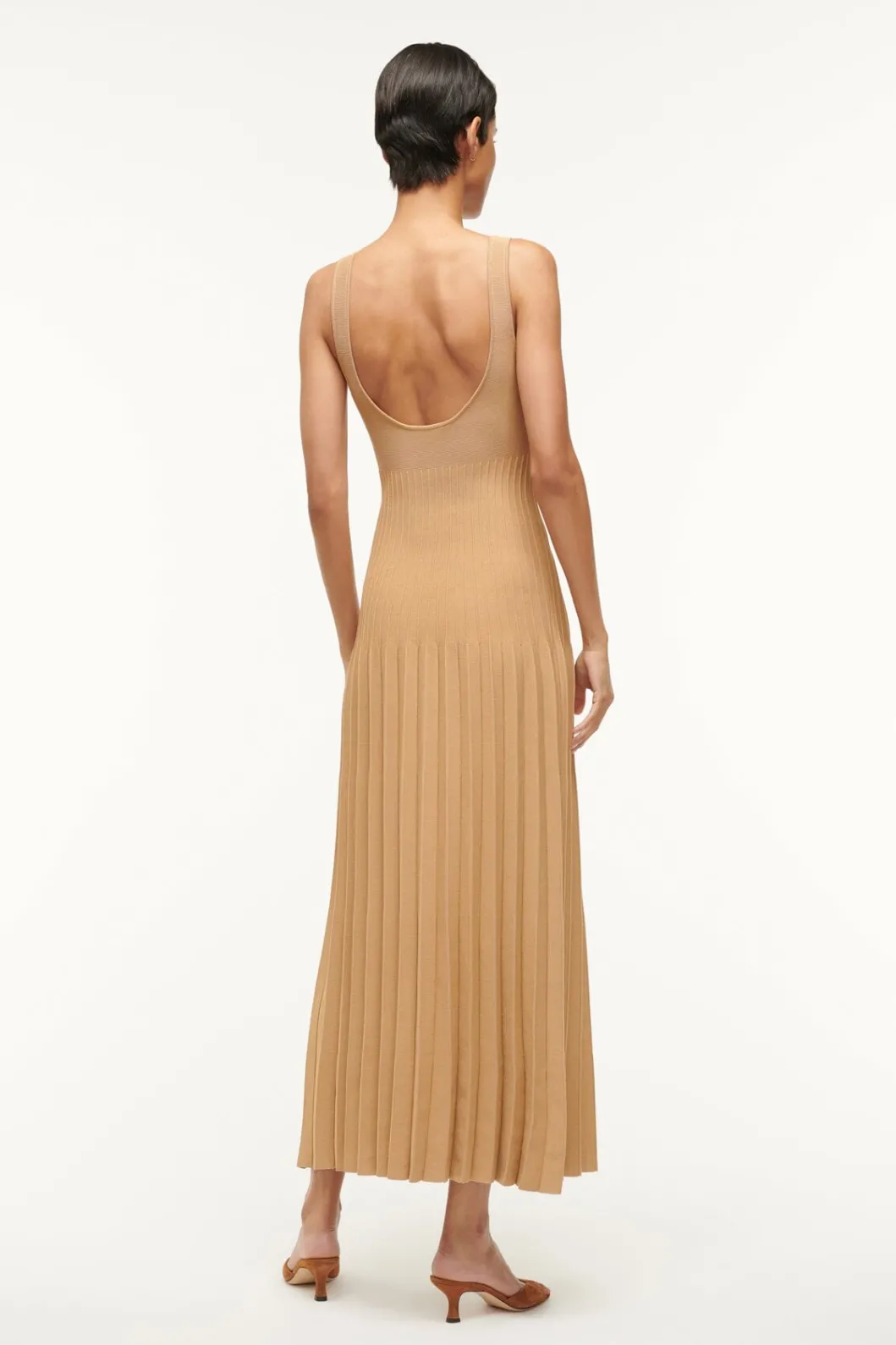 staud_ellison_dress_camel_3.webp STAUD ELLISON DRESS< Knit Dresses | Midi Dresses