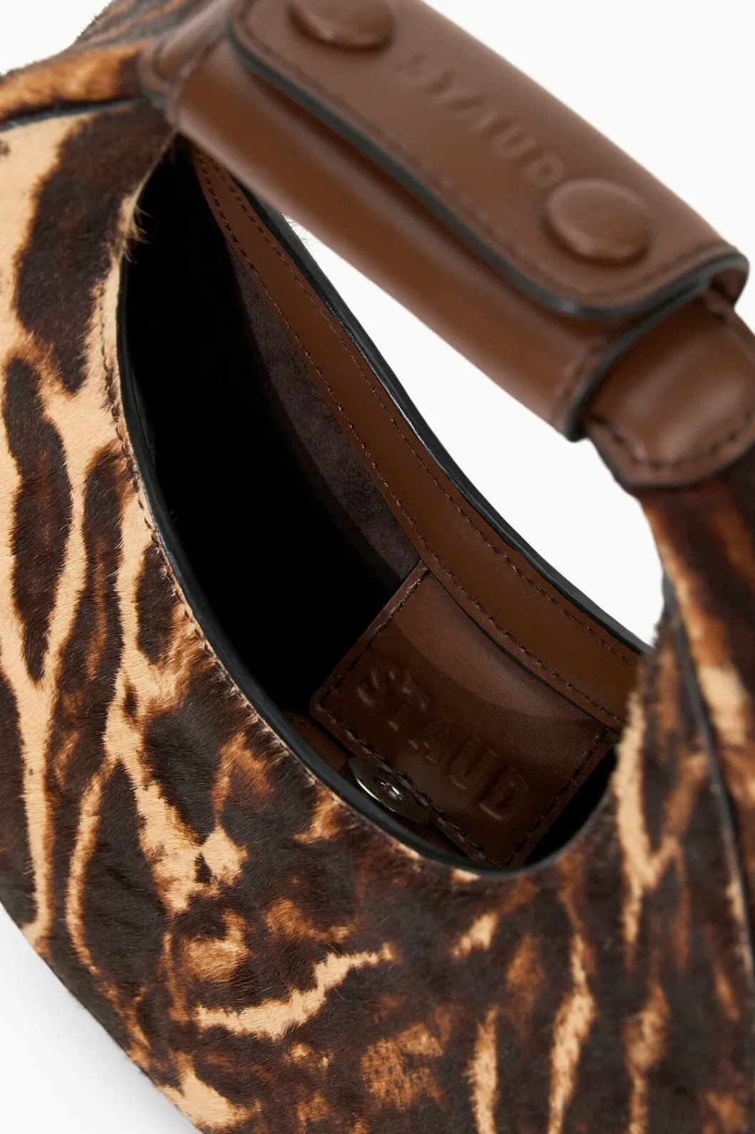 staud_goodnight_moon_lady_leopard_cacao_3.webp STAUD GOODNIGHT MOON LADY LEOPARD CACAO< Clutches & Handhelds