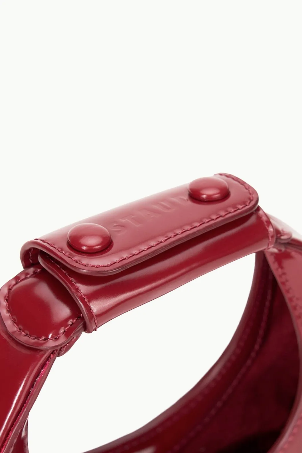 staud_goodnight_moon_pinot_4.webp STAUD GOODNIGHT MOON< The Evening Edit | Clutches & Handhelds
