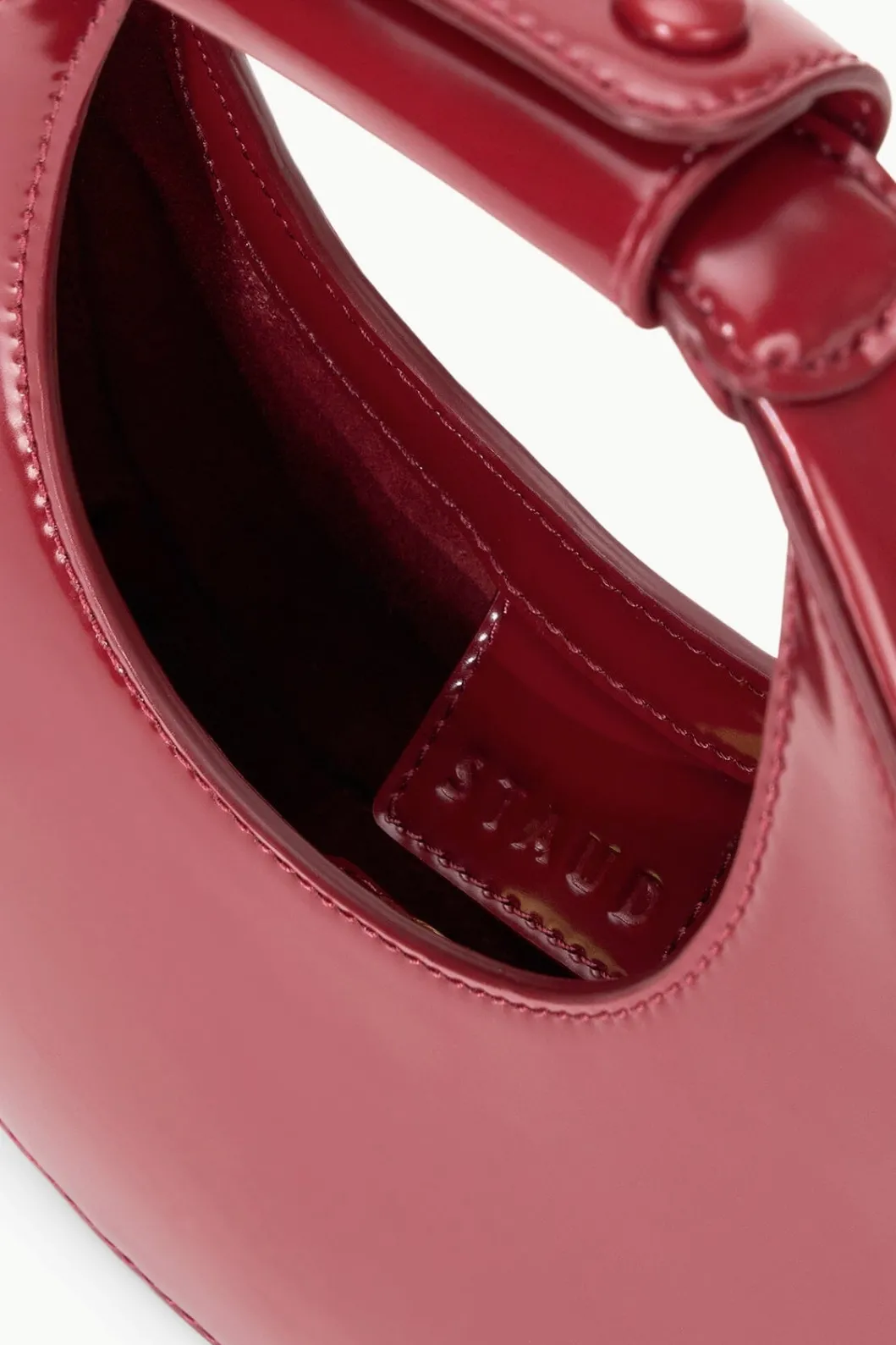 staud_goodnight_moon_pinot_6.webp STAUD GOODNIGHT MOON< The Evening Edit | Clutches & Handhelds