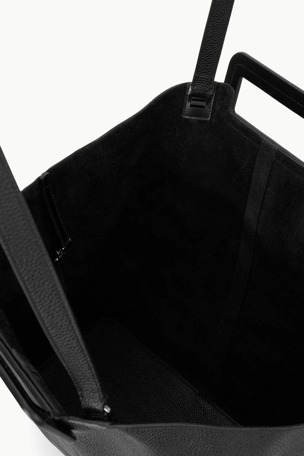 staud_grande_tote_bag_black_10.webp STAUD GRANDE TOTE BAG< Totes | Carryalls