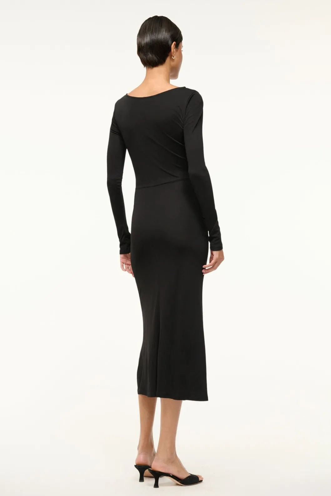 staud_gres_dress_black_3.webp STAUD GRES DRESS< The Evening Edit | Midi Dresses