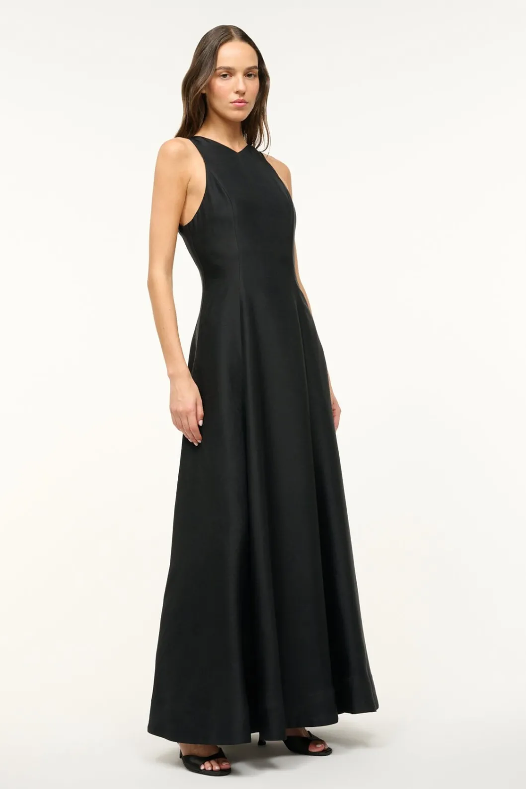 staud_heike_dress_black_3.webp STAUD HEIKE DRESS< The Evening Edit