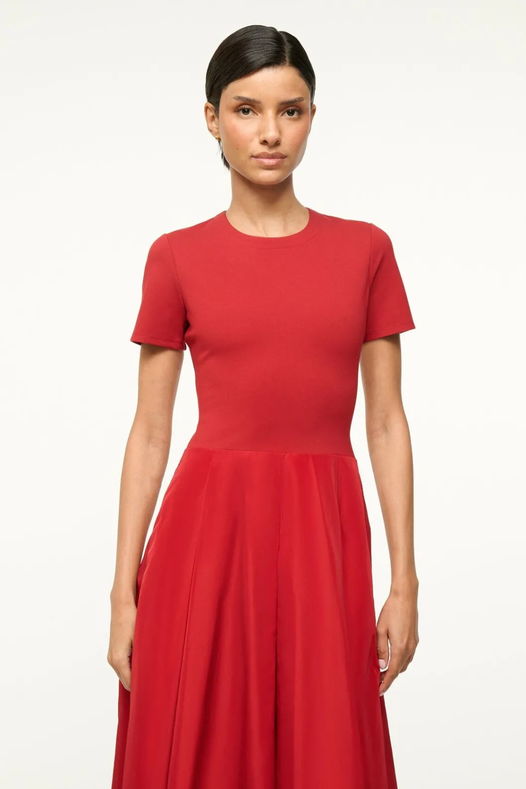 staud_hopper_dress_rouge_3.webp STAUD HOPPER DRESS< The Evening Edit | Maxi Dresses