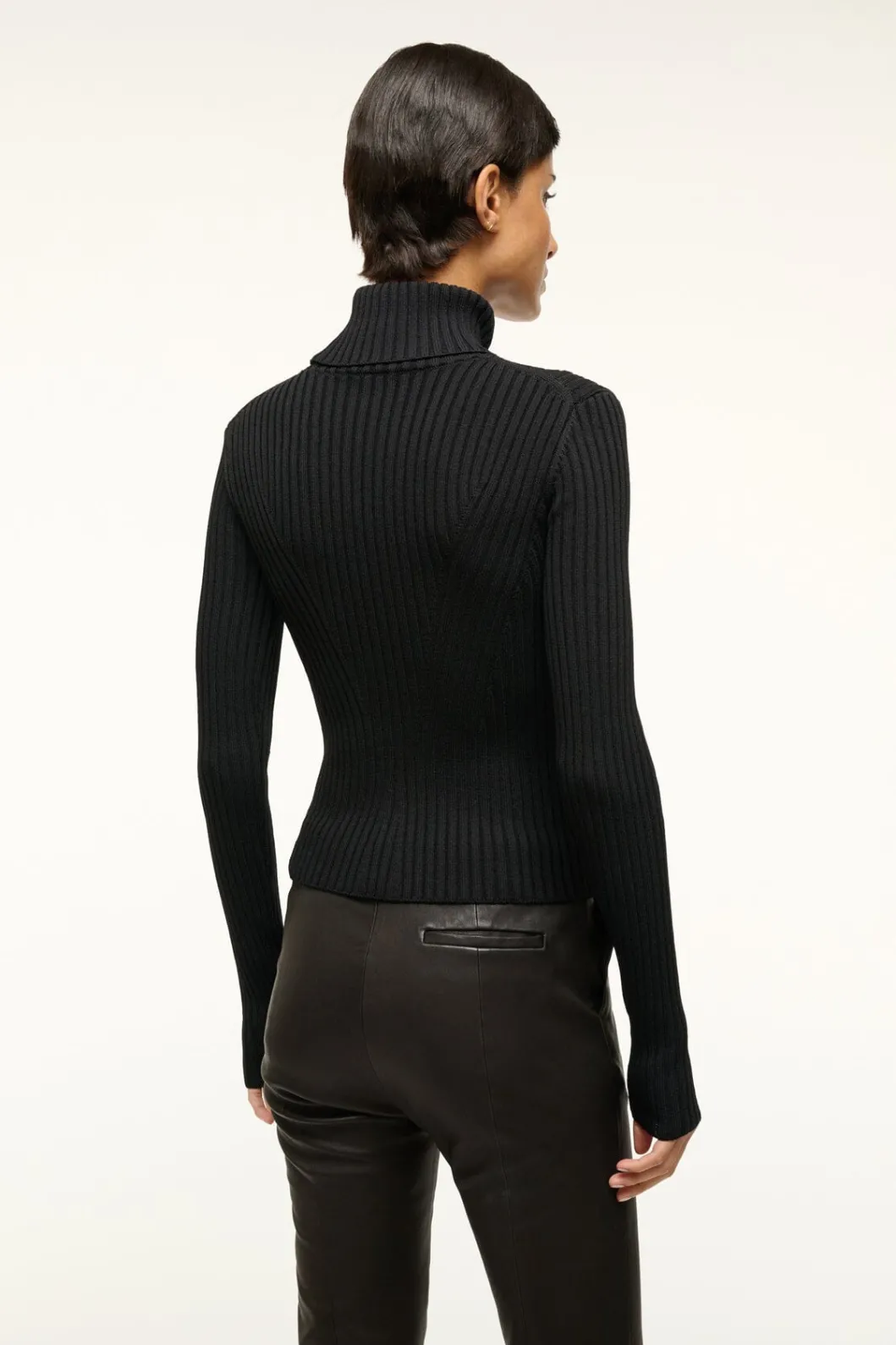 staud_jace_top_black_2.webp STAUD JACE TOP< Tops