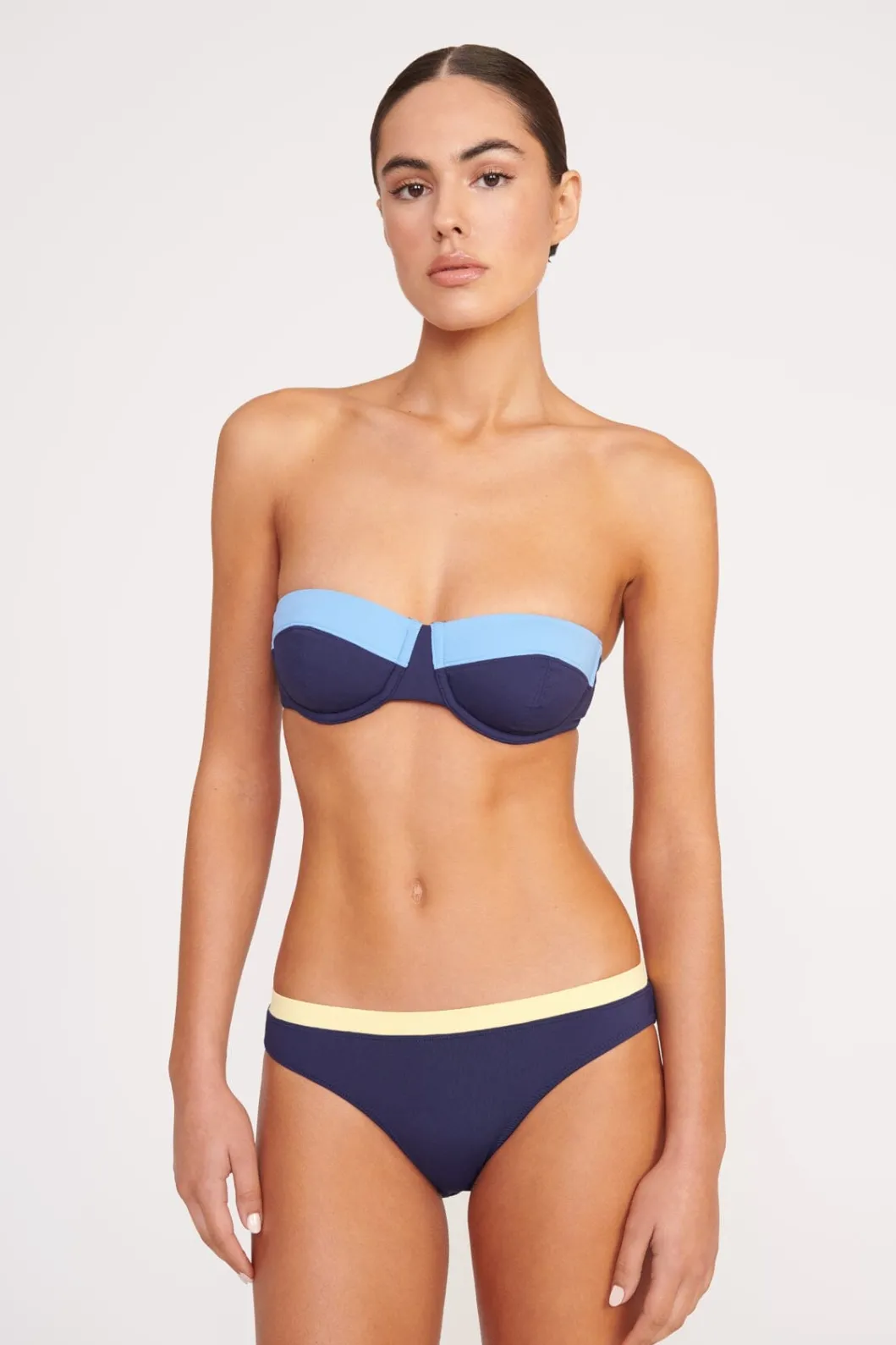 staud_jo_balconette_bikini_top_navy_colorblock_3.webp STAUD JO BALCONETTE BIKINI TOP NAVY COLORBLOCK< Swim | Bikinis