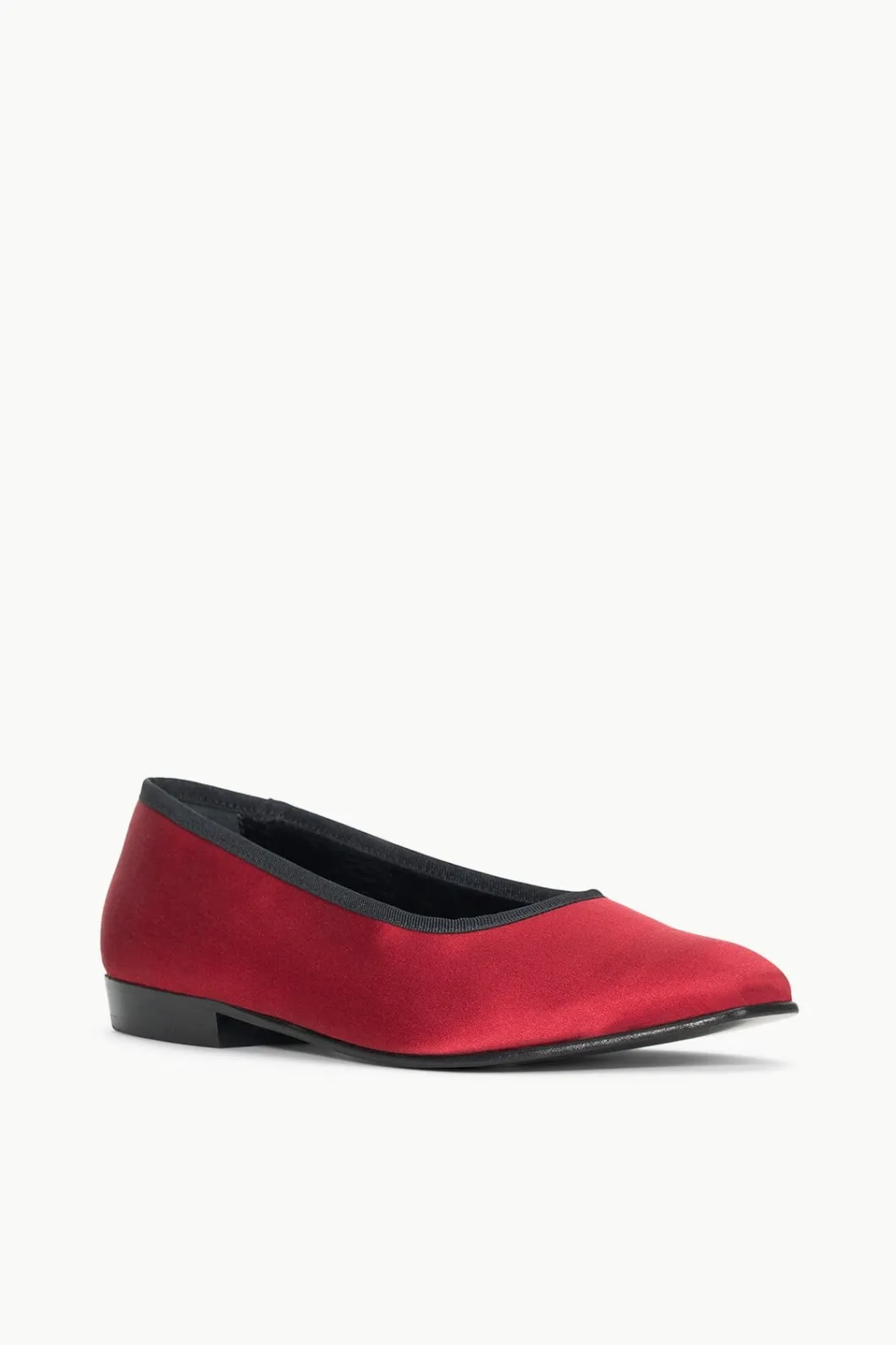 staud_keith_ballet_flat_rouge_2.webp STAUD KEITH BALLET FLAT< The Evening Edit | Mules & Flats