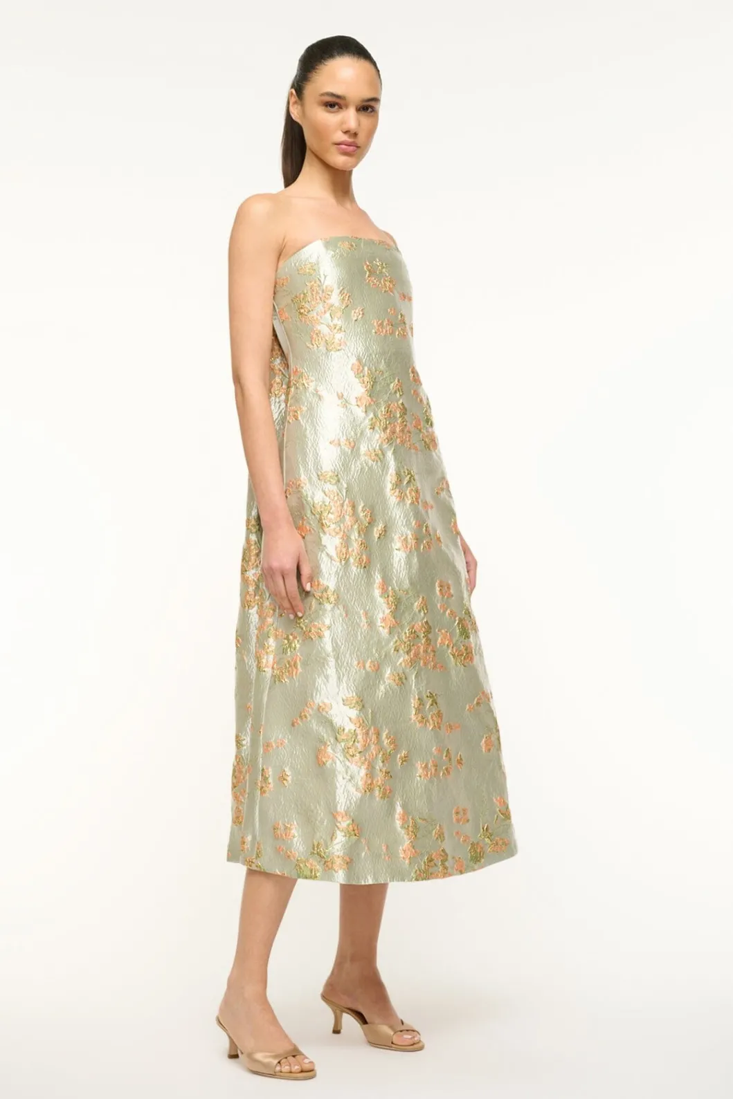 staud_kennedy_dress_metallic_bloom_2.webp STAUD KENNEDY DRESS METALLIC BLOOM< Dresses | The Evening Edit
