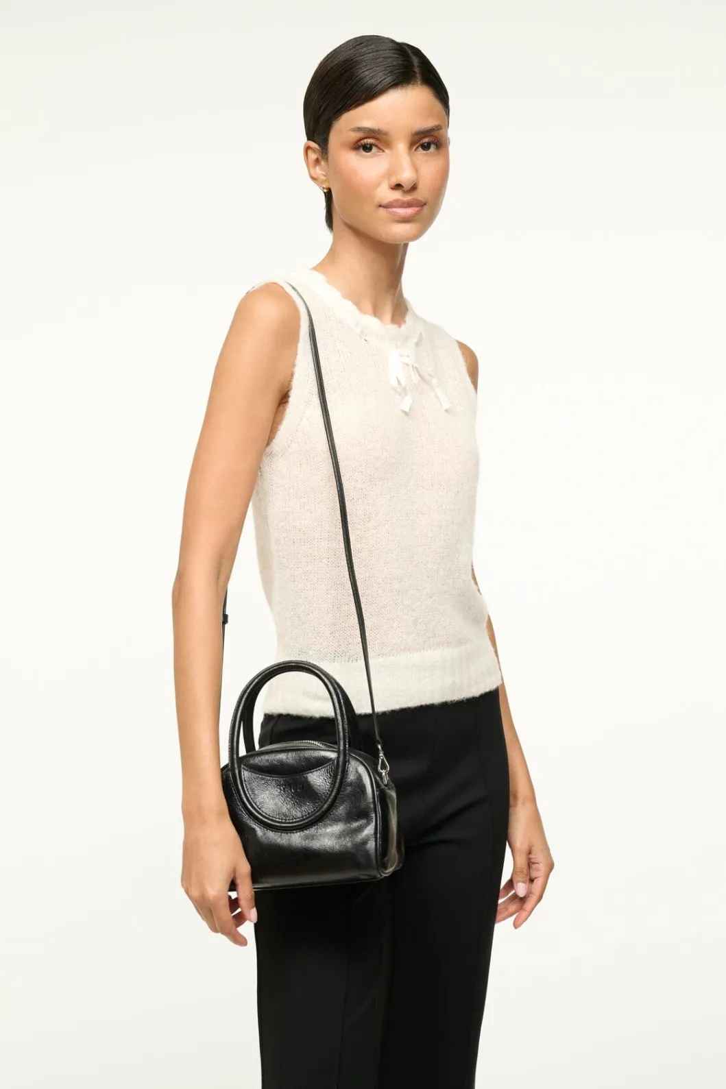 staud_maude_mini_bowler_bag_black_5.webp STAUD MAUDE MINI BOWLER BAG< Clutches & Handhelds