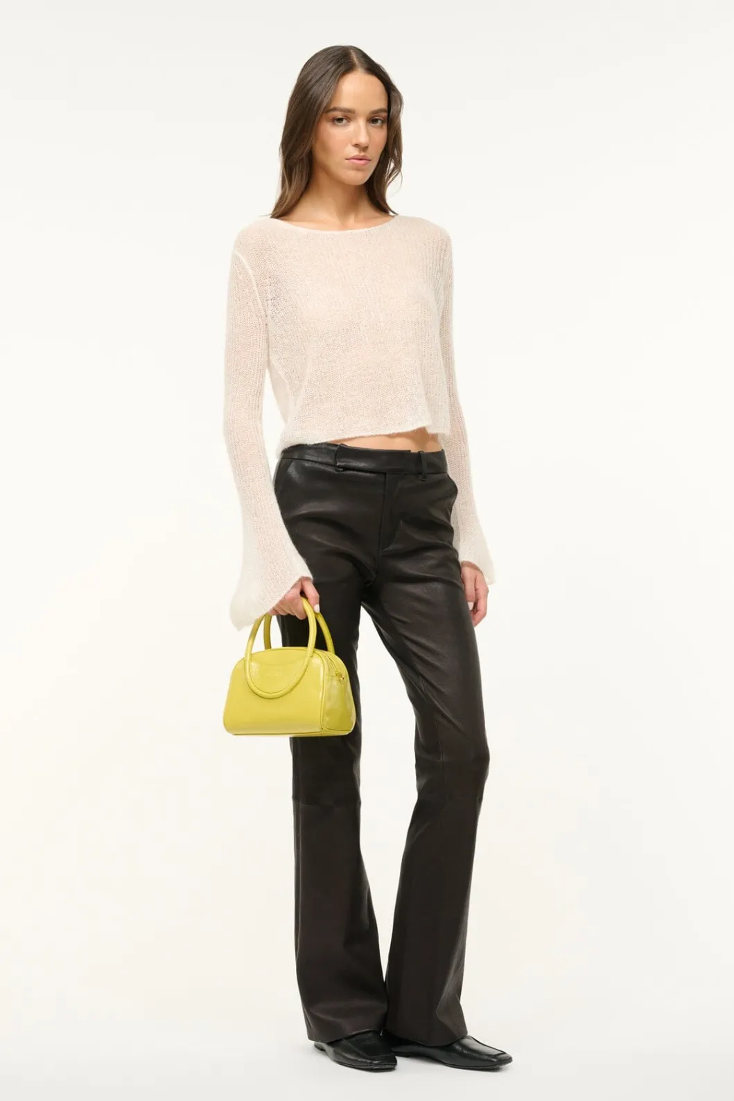 staud_maude_mini_bowler_bag_pear_5.webp STAUD MAUDE MINI BOWLER BAG< Clutches & Handhelds