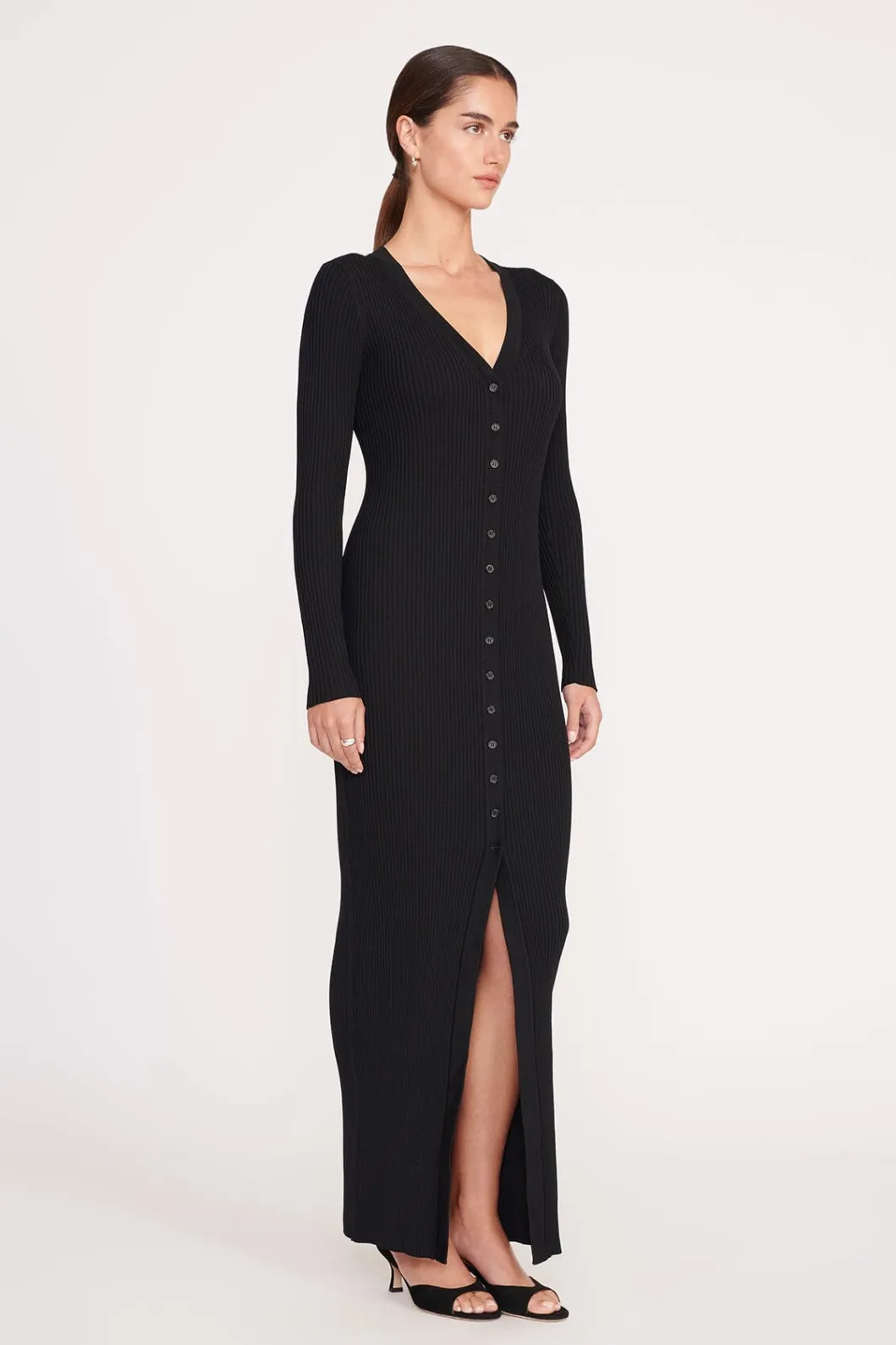 staud_maxi_shoko_sweater_black_3.webp STAUD MAXI SHOKO SWEATER< Knit Dresses | Maxi Dresses