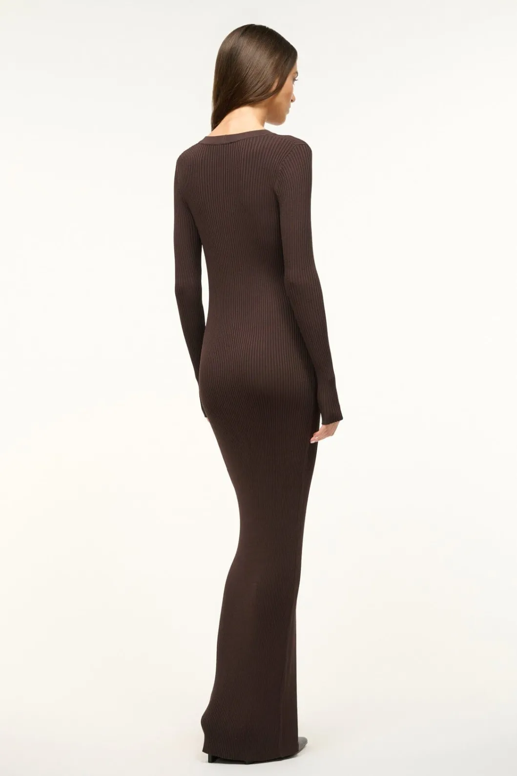 staud_maxi_shoko_sweater_earth_3-1.webp STAUD MAXI SHOKO SWEATER< Knit Dresses | Maxi Dresses
