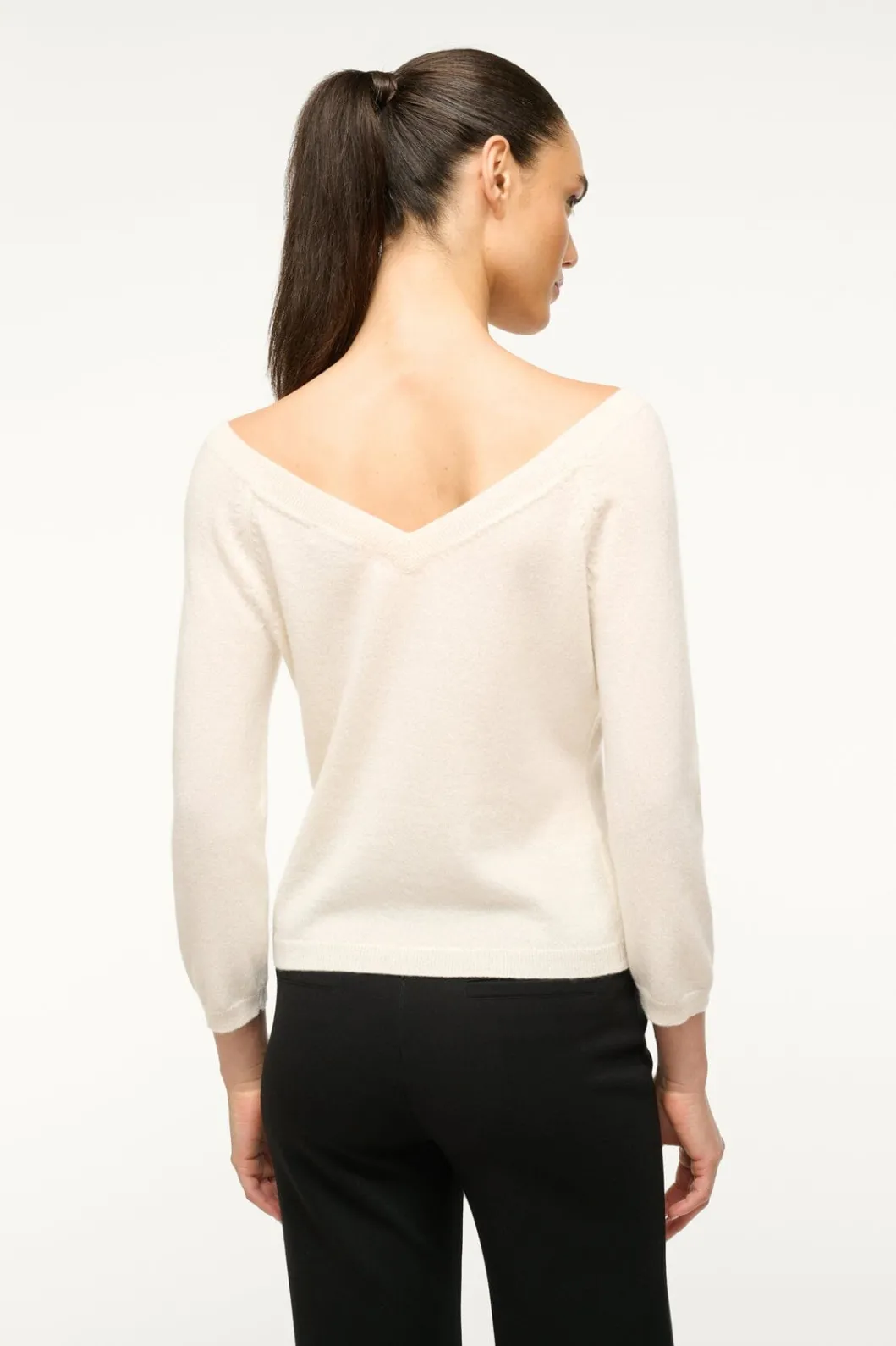 staud_mick_cashmere_sweater_ivory_1.webp STAUD MICK CASHMERE SWEATER< Sweaters