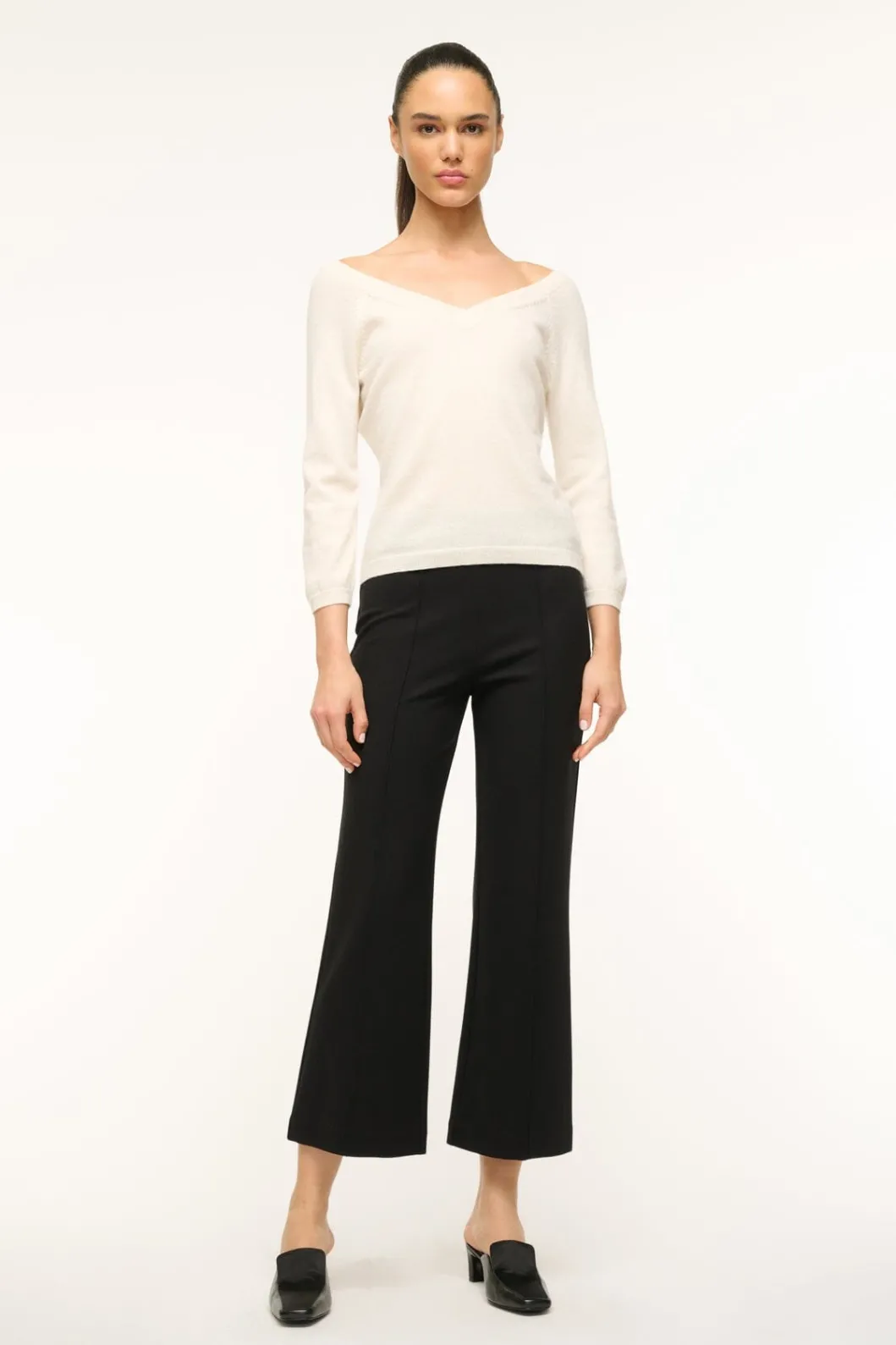 staud_mick_cashmere_sweater_ivory_2.webp STAUD MICK CASHMERE SWEATER< Sweaters