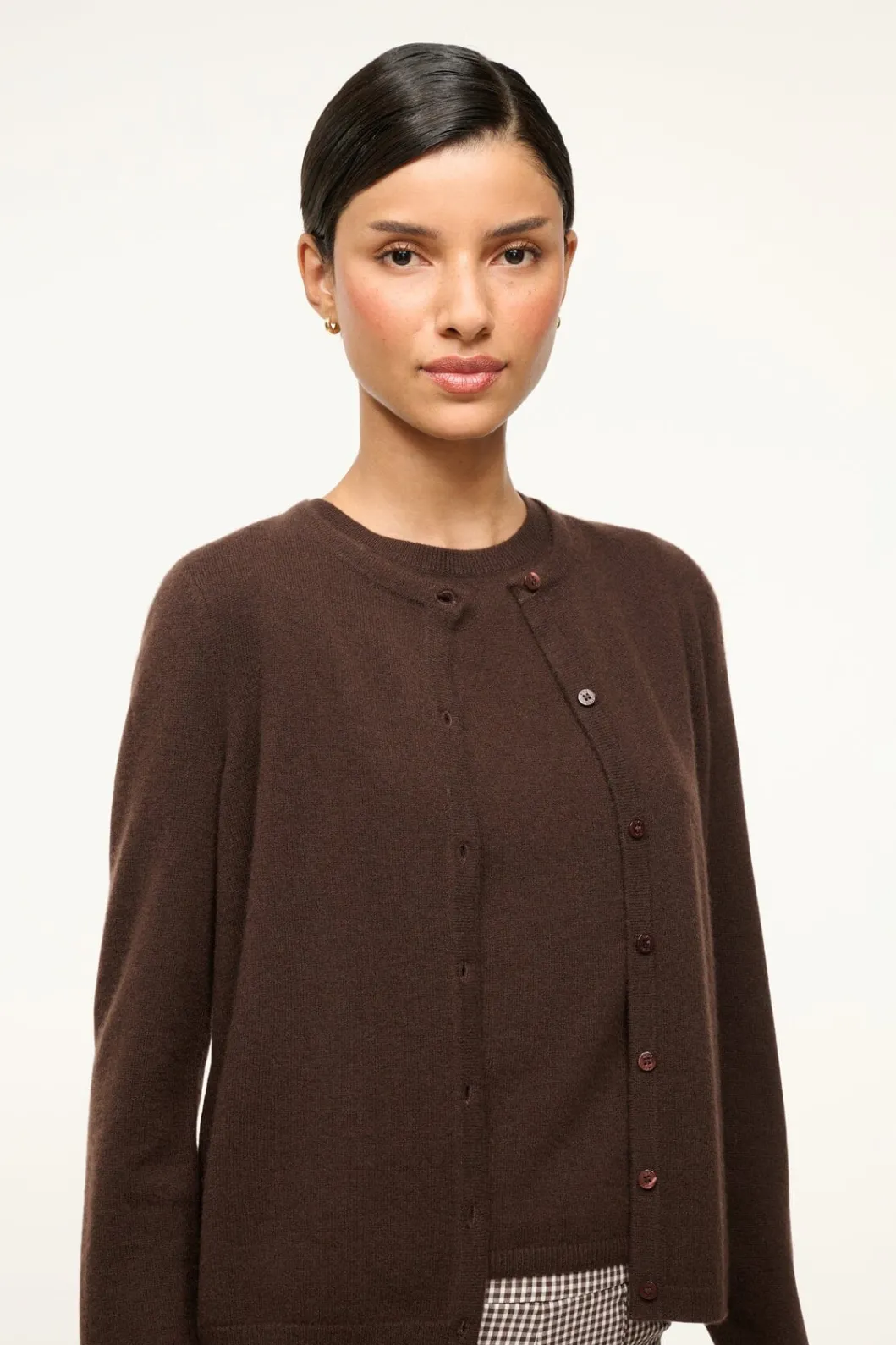 staud_midnight_cashmere_cardigan_dark_chocolate_4.webp STAUD MIDNIGHT CASHMERE CARDIGAN DARK CHOCOLATE< Sweaters