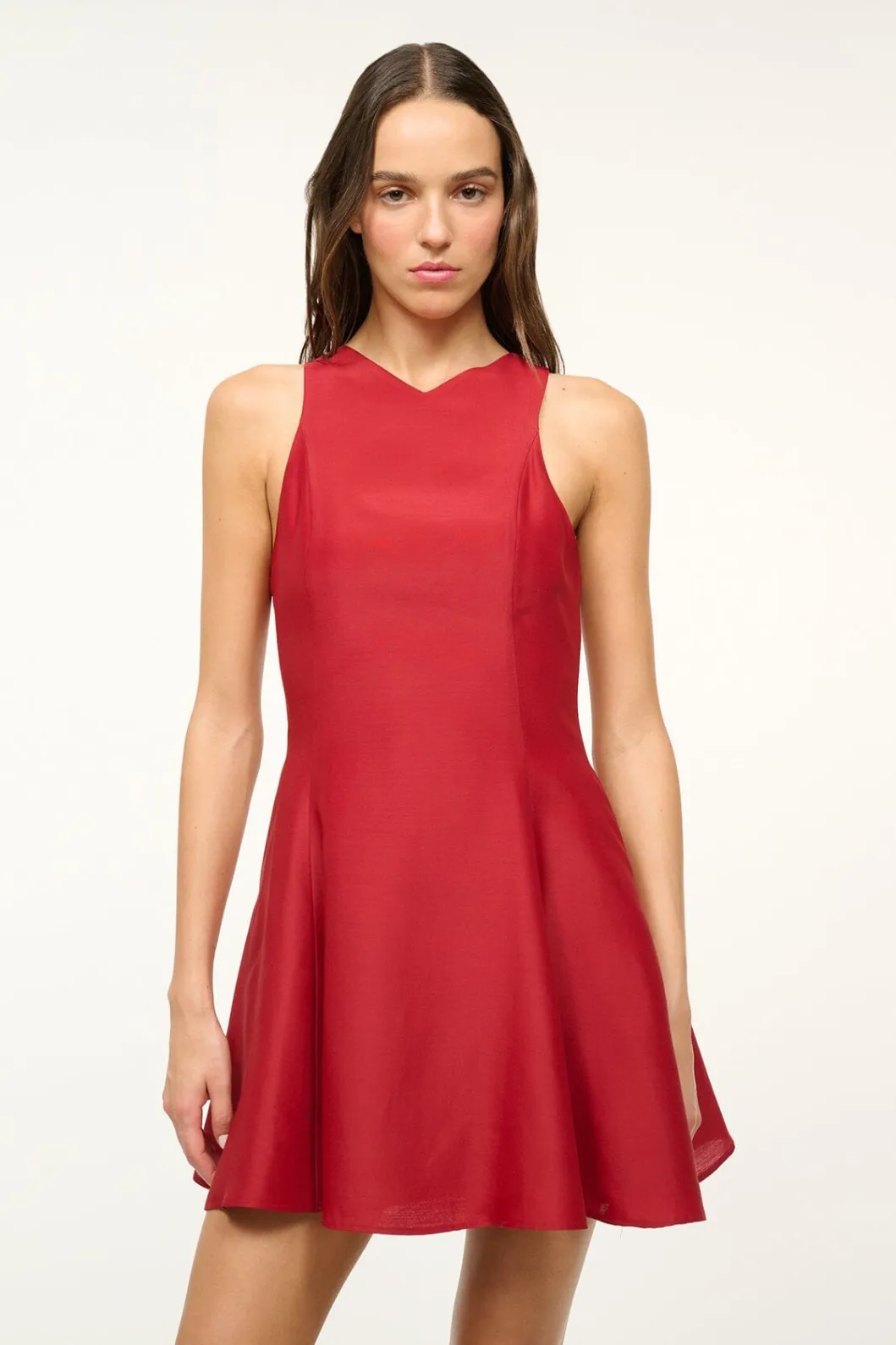 staud_mini_heike_dress_rouge_4.webp STAUD MINI HEIKE DRESS< The Evening Edit