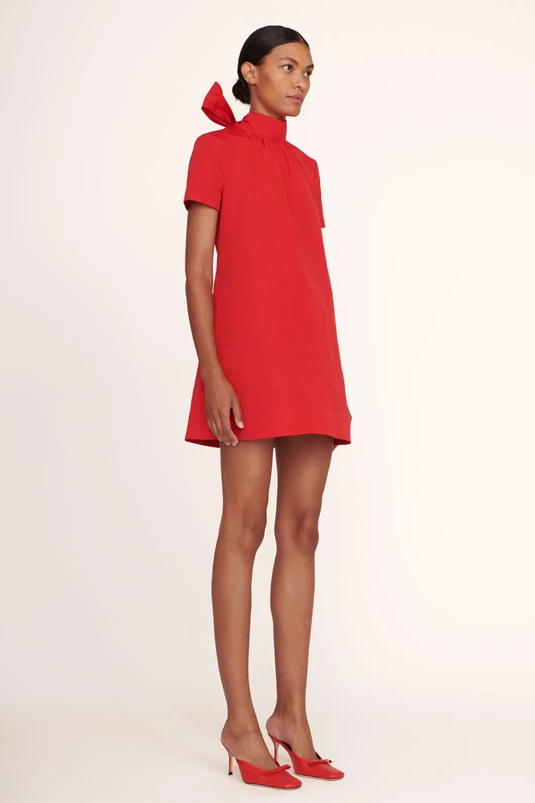 staud_mini_ilana_dress_poinsettia_2.webp STAUD MINI ILANA DRESS< Mini Dresses | Dresses