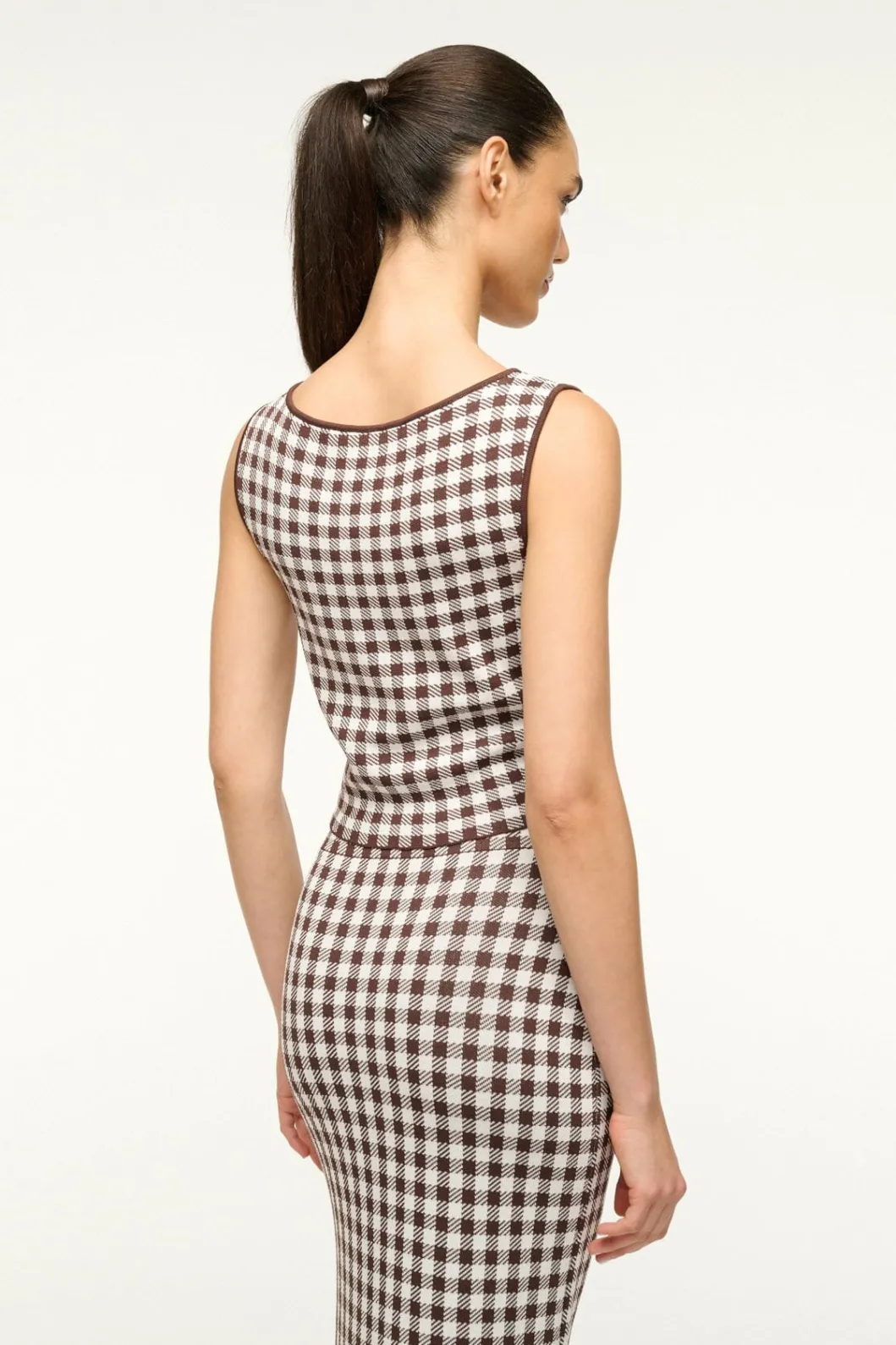 staud_montgomery_top_dark_chocolate_gingham_2.webp STAUD MONTGOMERY TOP DARK CHOCOLATE GINGHAM< Tops